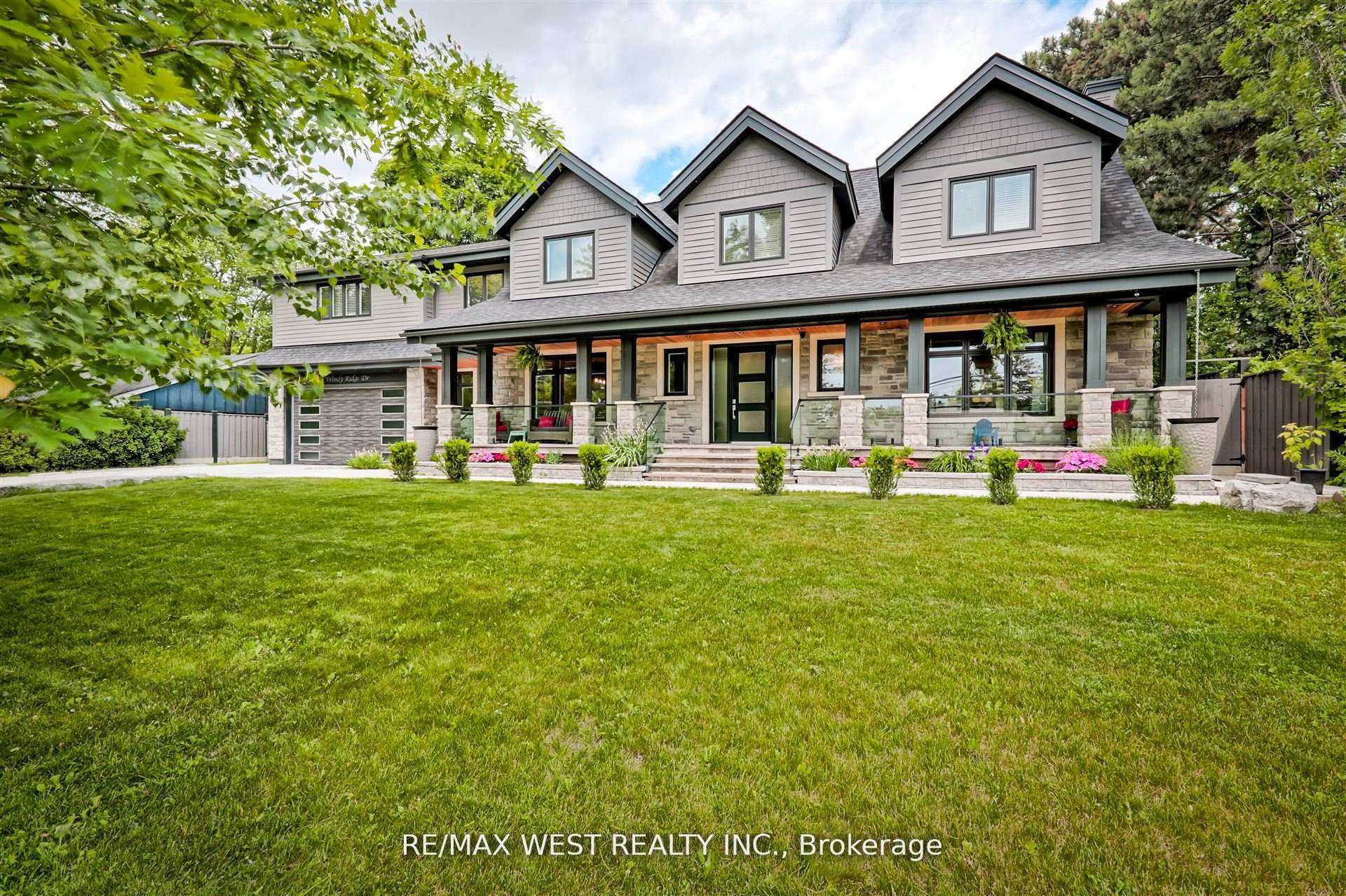 18 Windy Ridge Drive, Toronto, ON M1M 1H5 photo 2