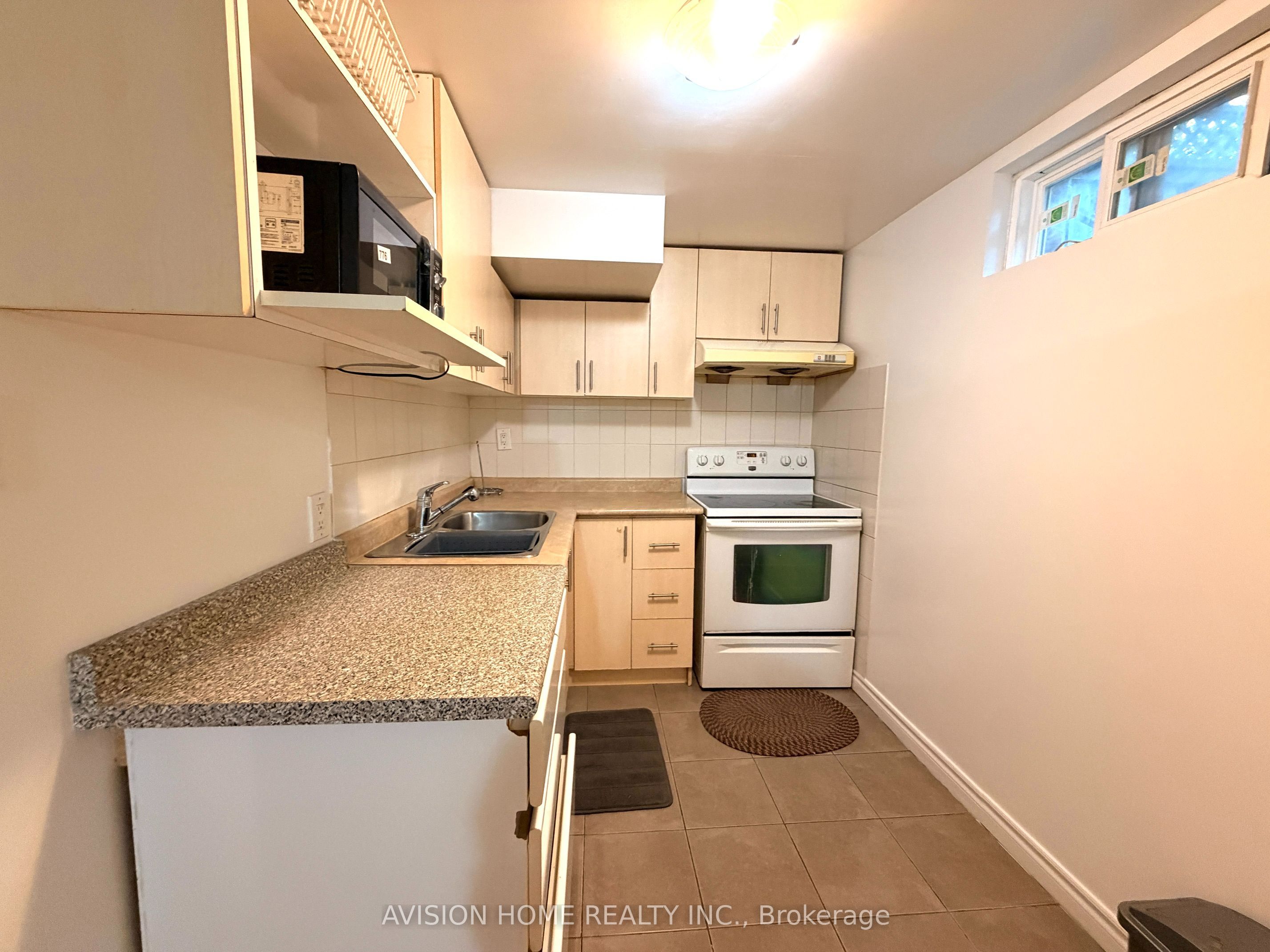 172 Calverley Trail, Toronto, ON M1C 3V9