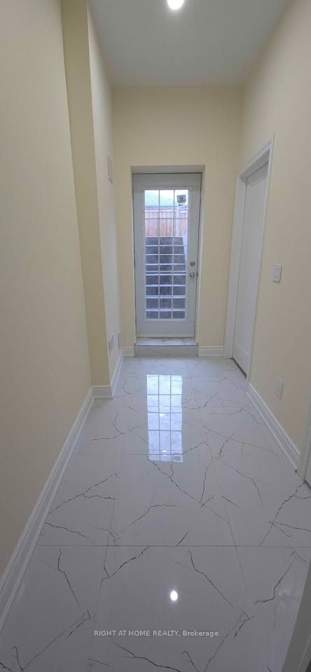 Bsmnt 213 Doug Finney Street, Oshawa, ON L1K 3G3 photo 2