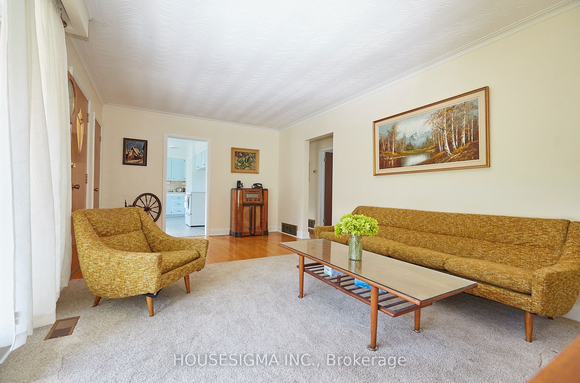 212 Hallett Avenue, Whitby, ON L1N 5K8 photo 5