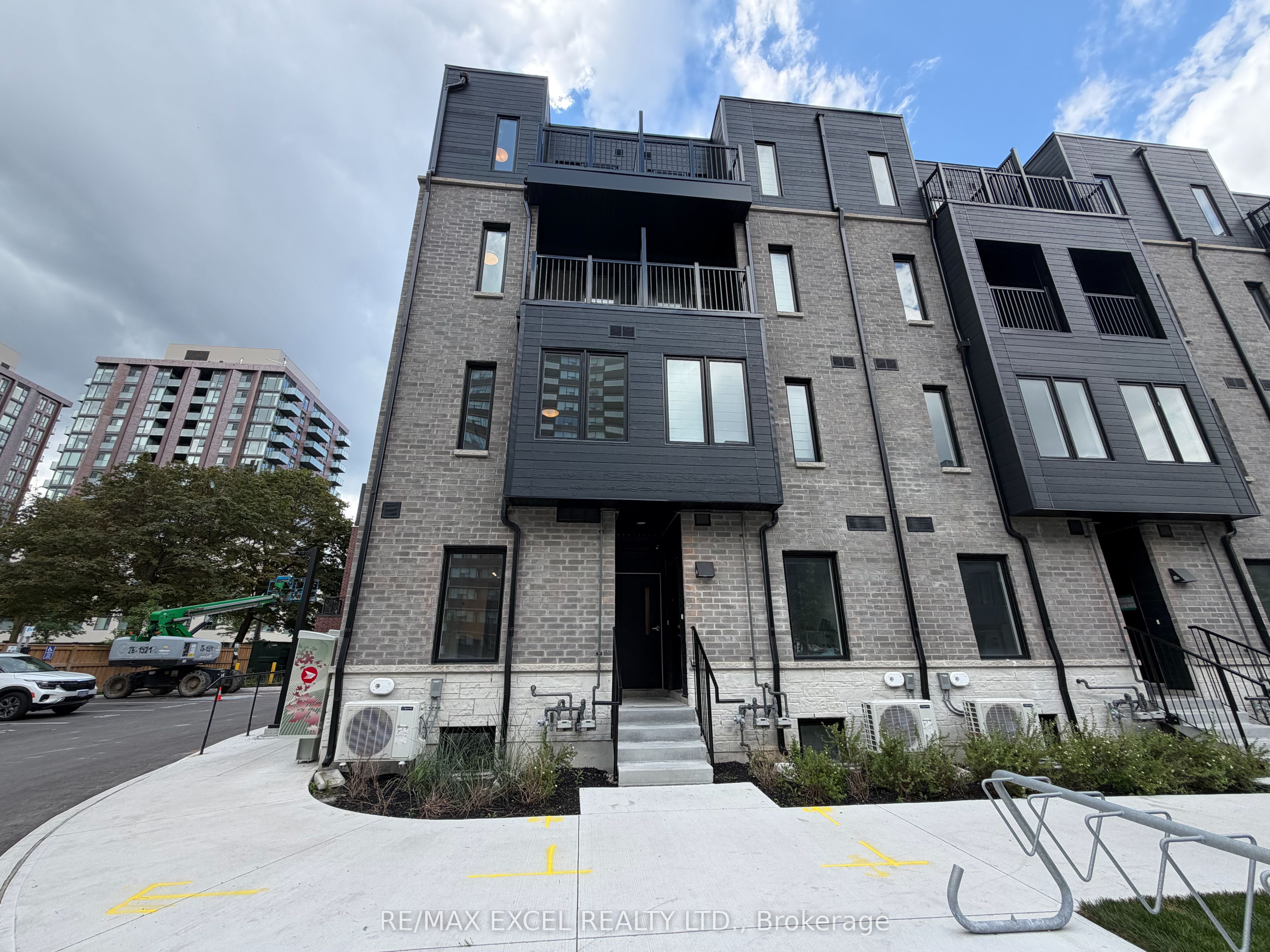10 CALAMINT Lane 67, Toronto, ON M1W 2H1 photo 4