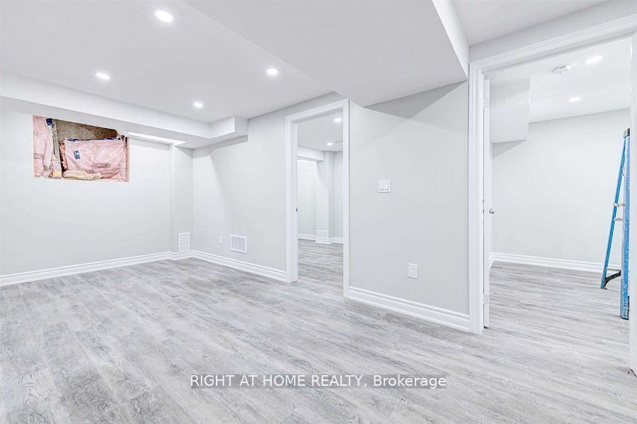 37 Marcel Brunelle Drive Bsmt, Whitby, ON L1P 0G9 photo 4
