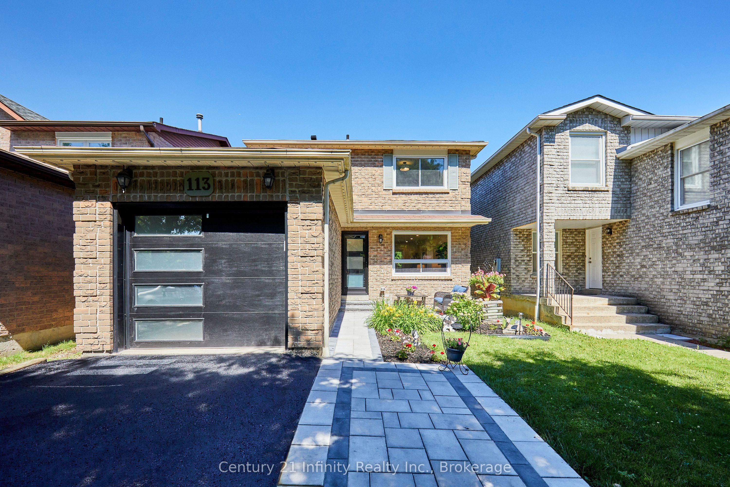 113 Daniels Crescent, Ajax, ON L1T 1Z1 photo 2