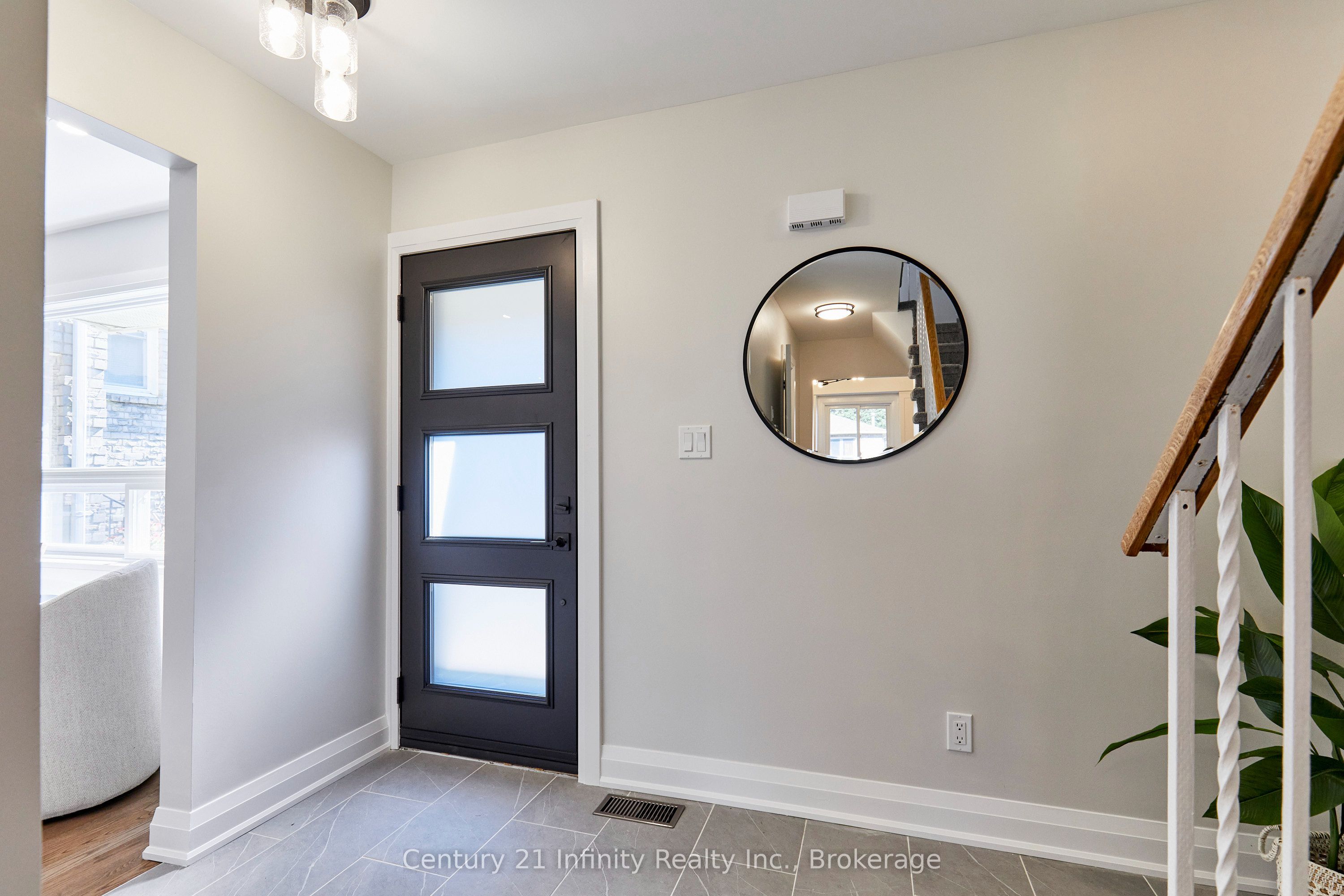 113 Daniels Crescent, Ajax, ON L1T 1Z1 photo 4