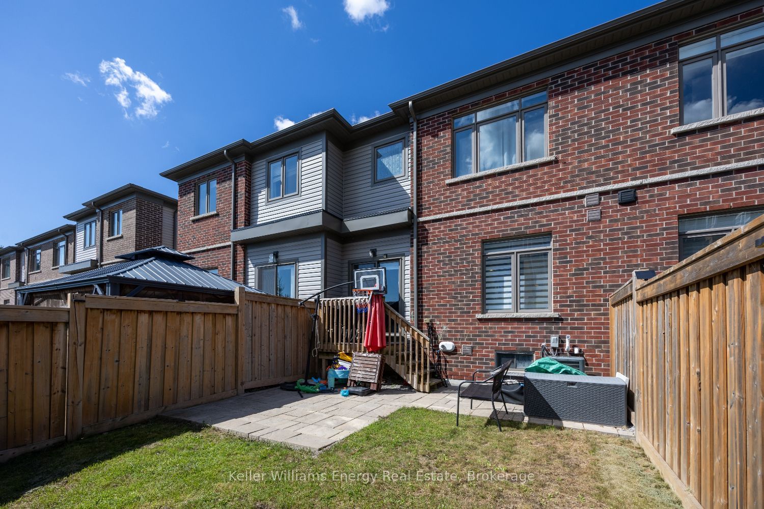 72 Longshore Way, Whitby, ON L1N 0M1 photo 2