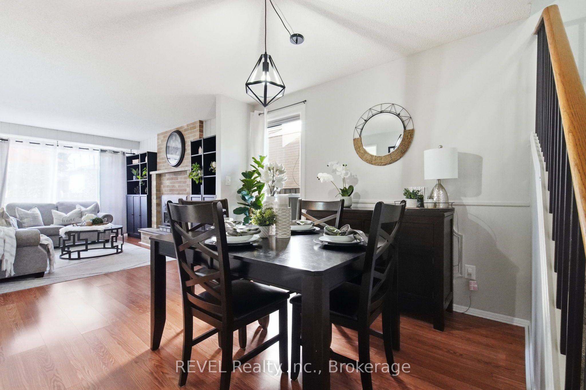 1298 Pinehurst Avenue, Oshawa, ON L1H 8G5 photo 4