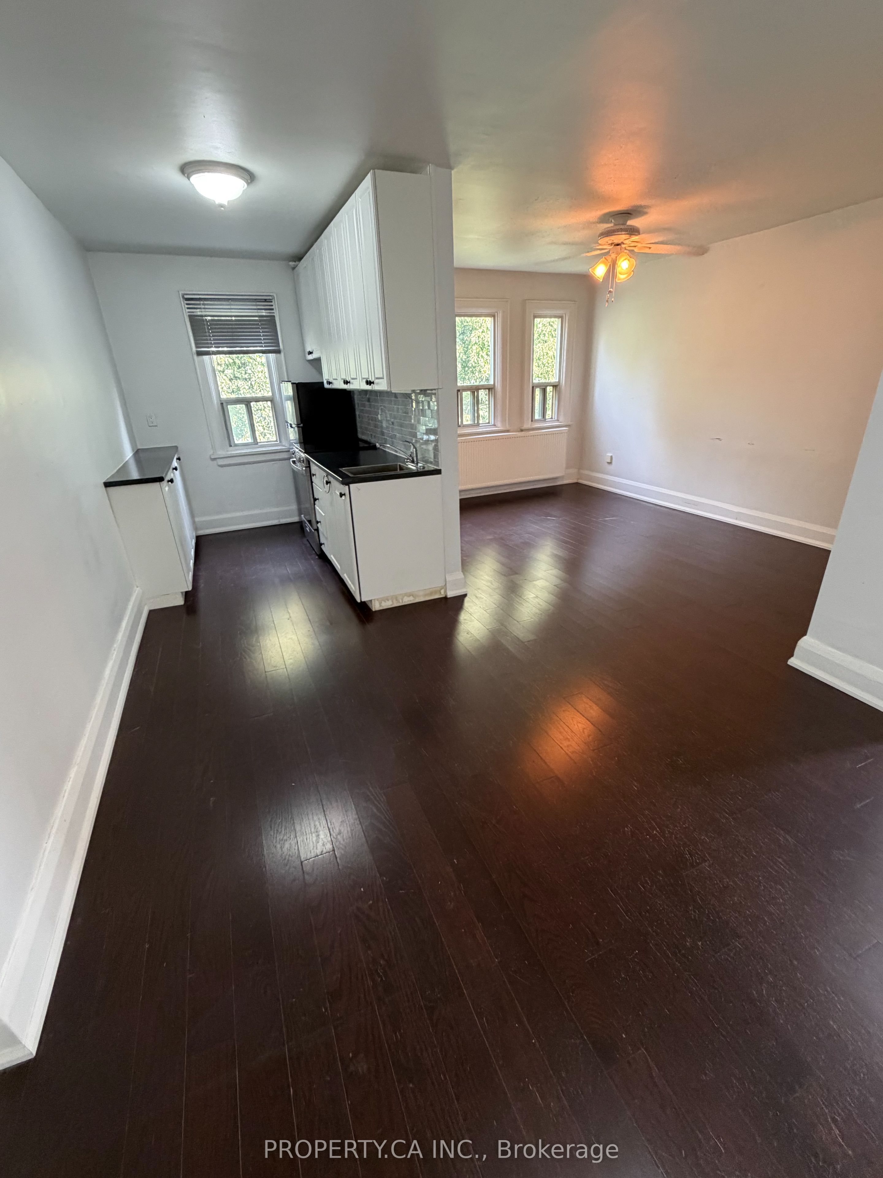 849 Broadview Avenue E 32, Toronto, ON M4K 2P9 photo 5