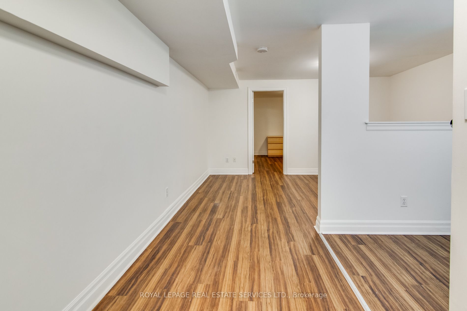 116 Gillard Avenue L, Toronto, ON M4J 4N6 photo 3