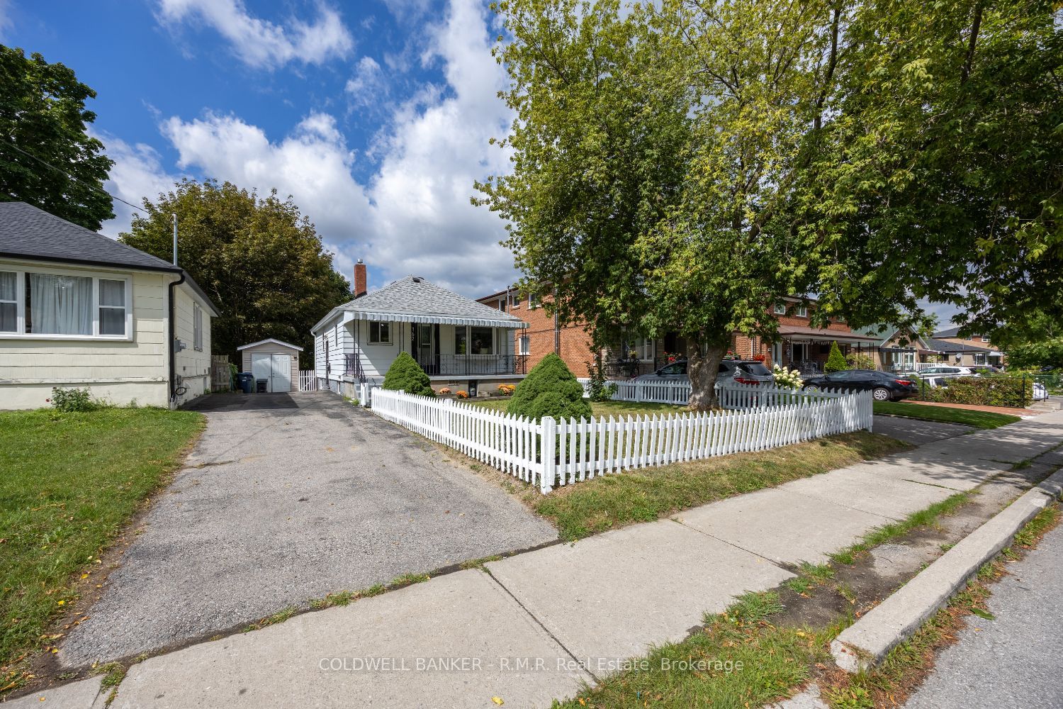 162 Magnolia Avenue, Toronto, ON M1K 3K8 photo 2