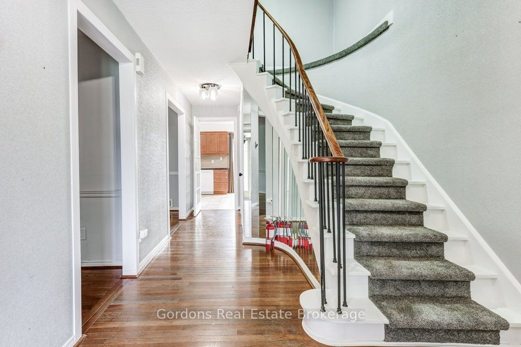2013 Shay Drive, Pickering, ON L1X 1Y1 photo 4