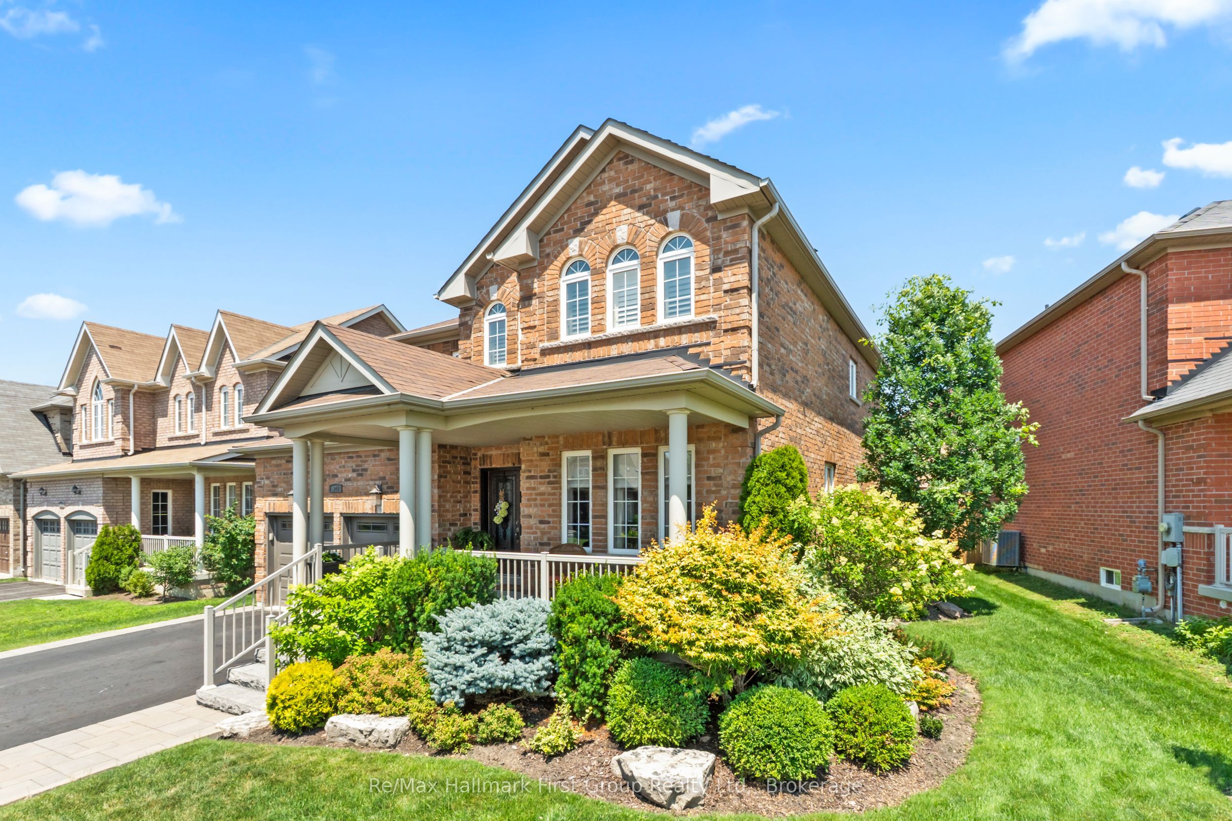 928 Black Cherry Drive, Oshawa, ON L1K 0P6 photo 3