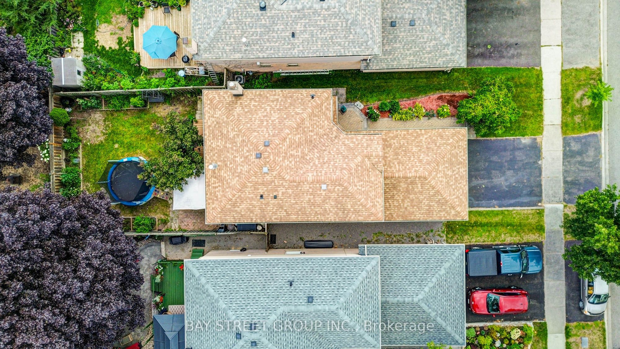 10 Hemingford Place, Whitby, ON L1R 1G1 photo 4
