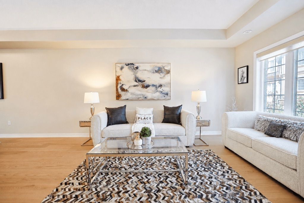 1250 St. Martins Drive 27, Pickering, ON L1W 0A2 photo 4