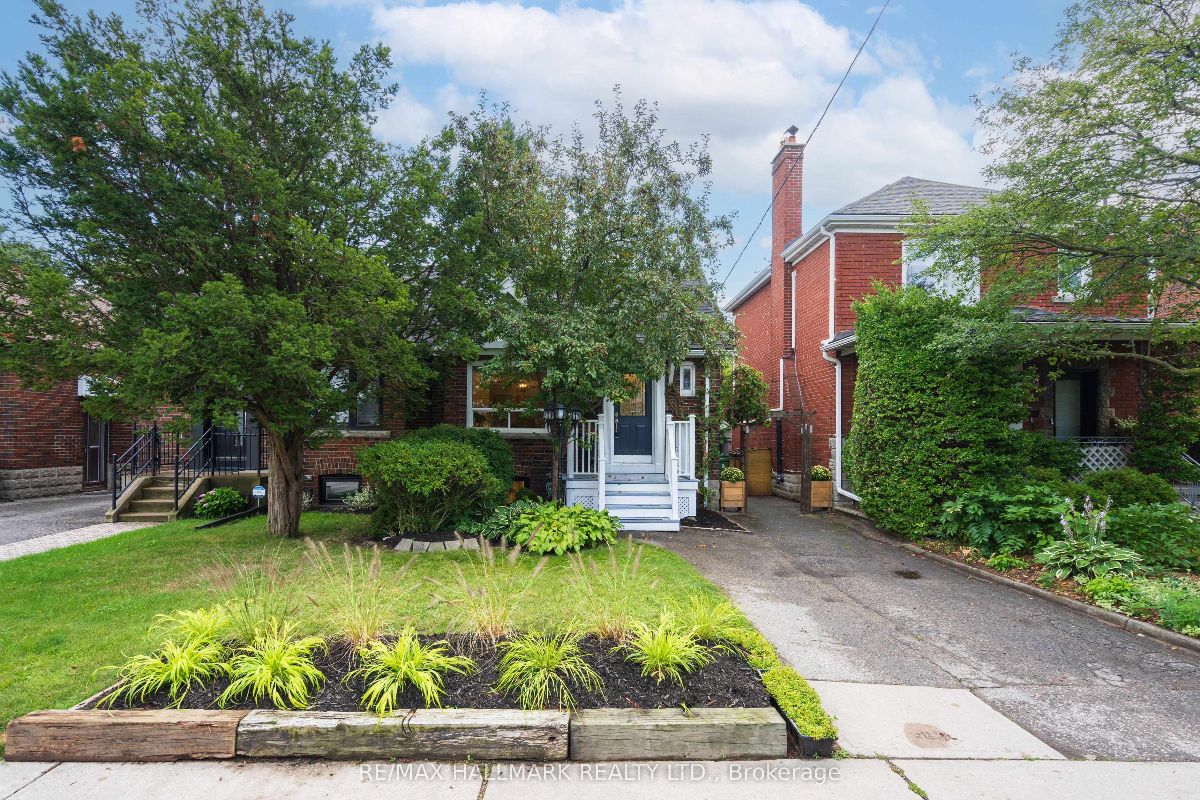 501 Sammon Avenue, Toronto, ON M4J 2B3 photo 5