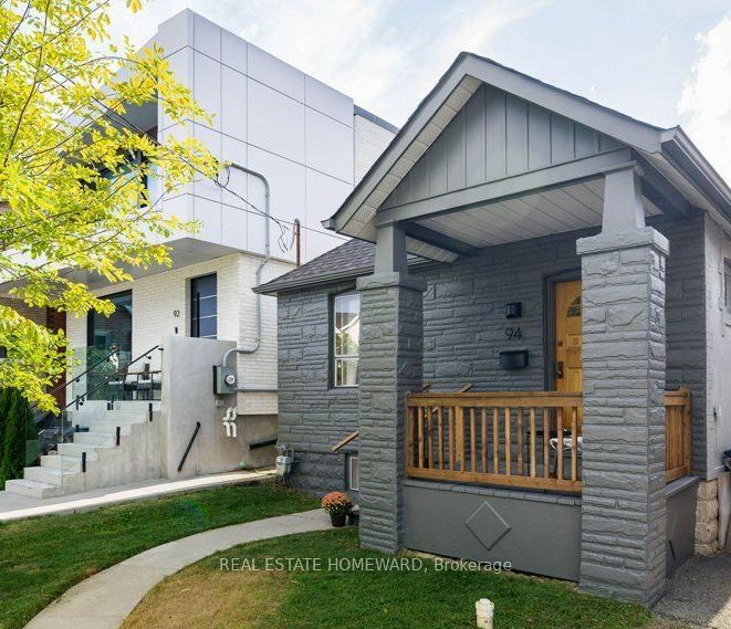 94 Wiley Avenue N, Toronto, ON M4J 3W6 photo 2