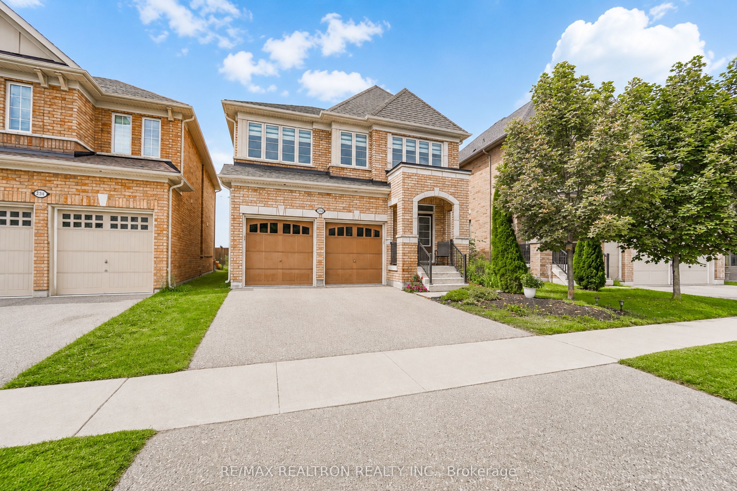 2544 Bandsman Crescent, Oshawa, ON L1L 0M2 photo 3