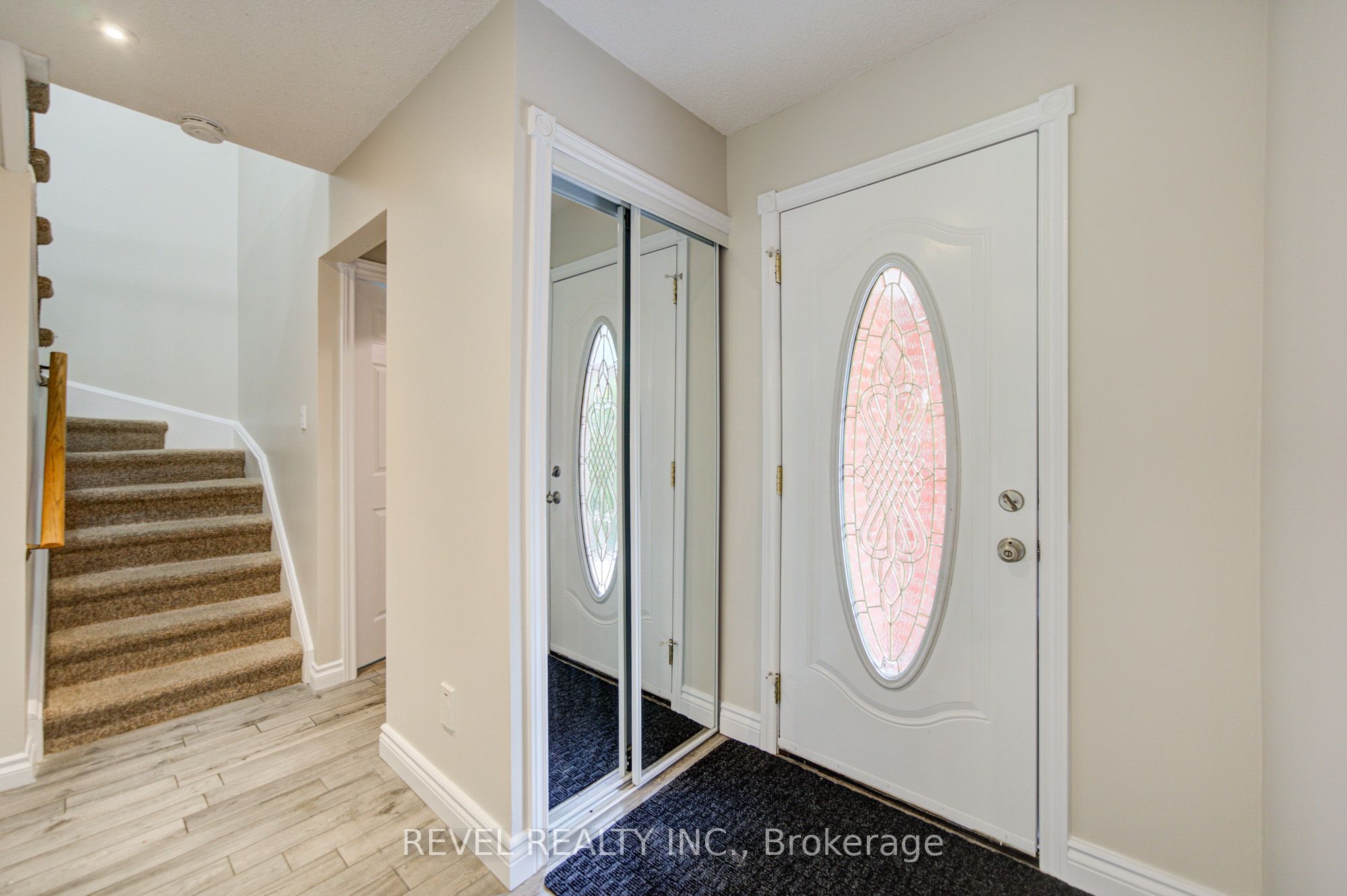 2141 Theoden Court, Pickering, ON L1X 1Z9 photo 3