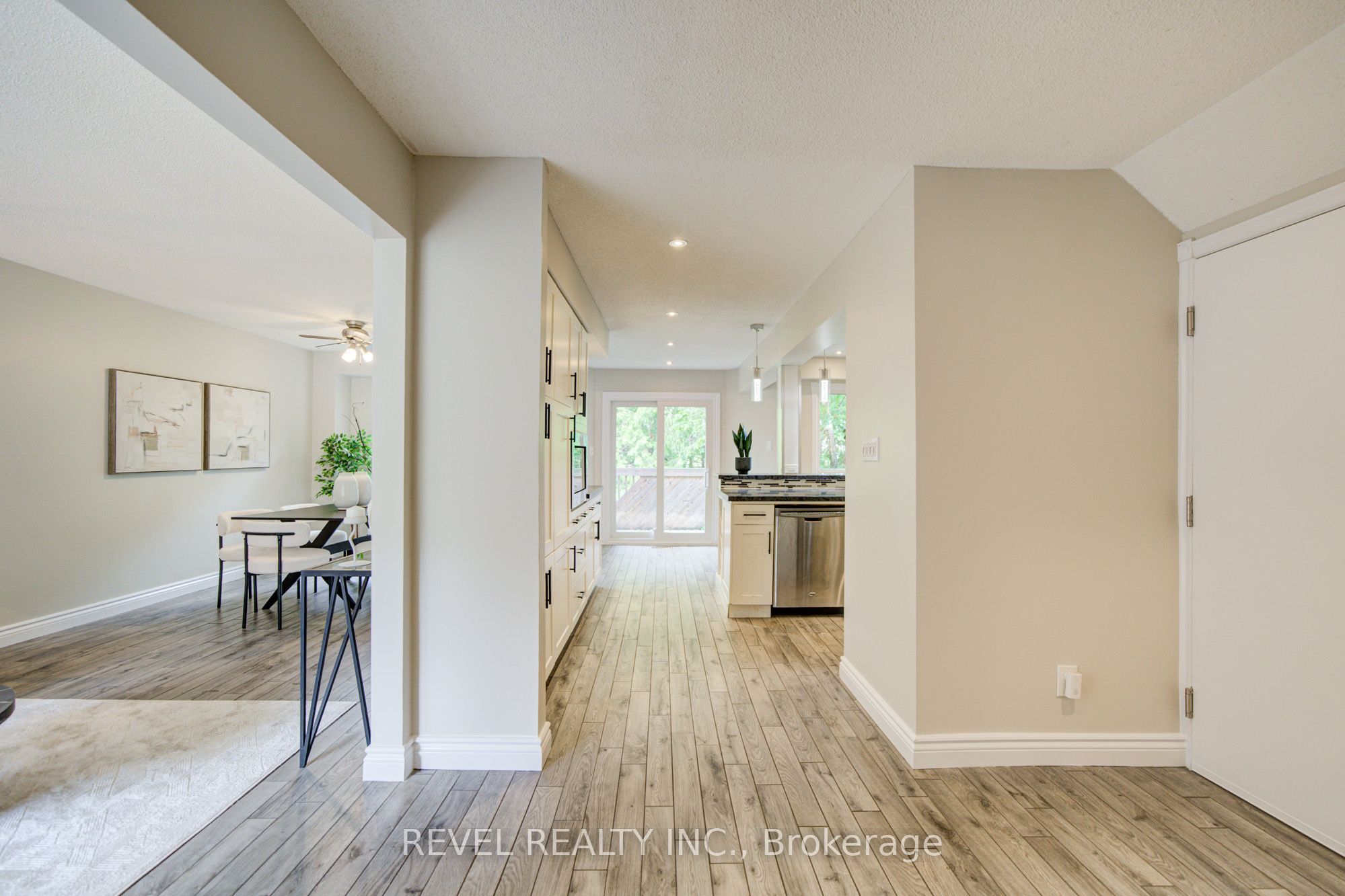 2141 Theoden Court, Pickering, ON L1X 1Z9 photo 4