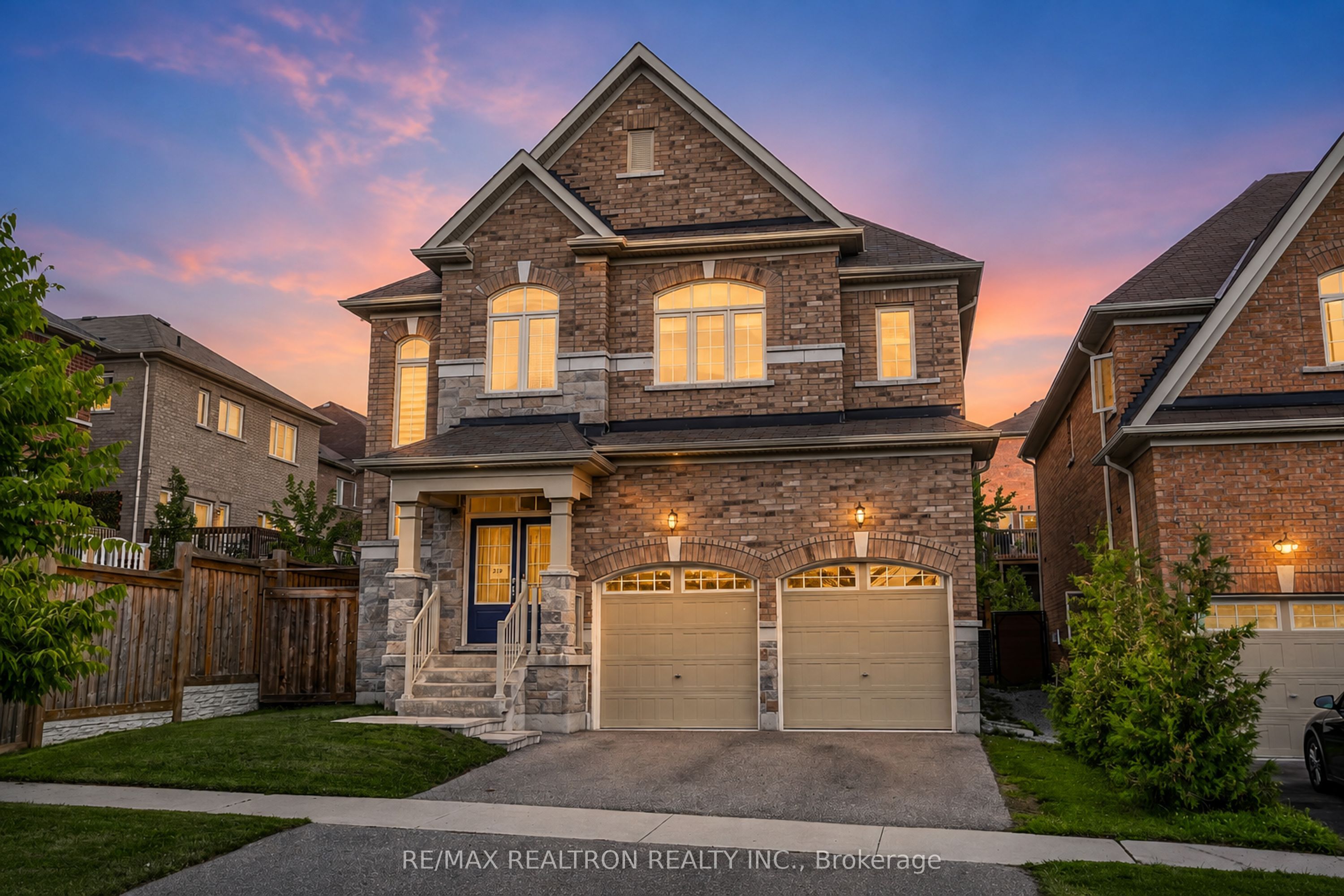 219 Lyle Drive, Clarington, ON L1C 0V6 photo 2
