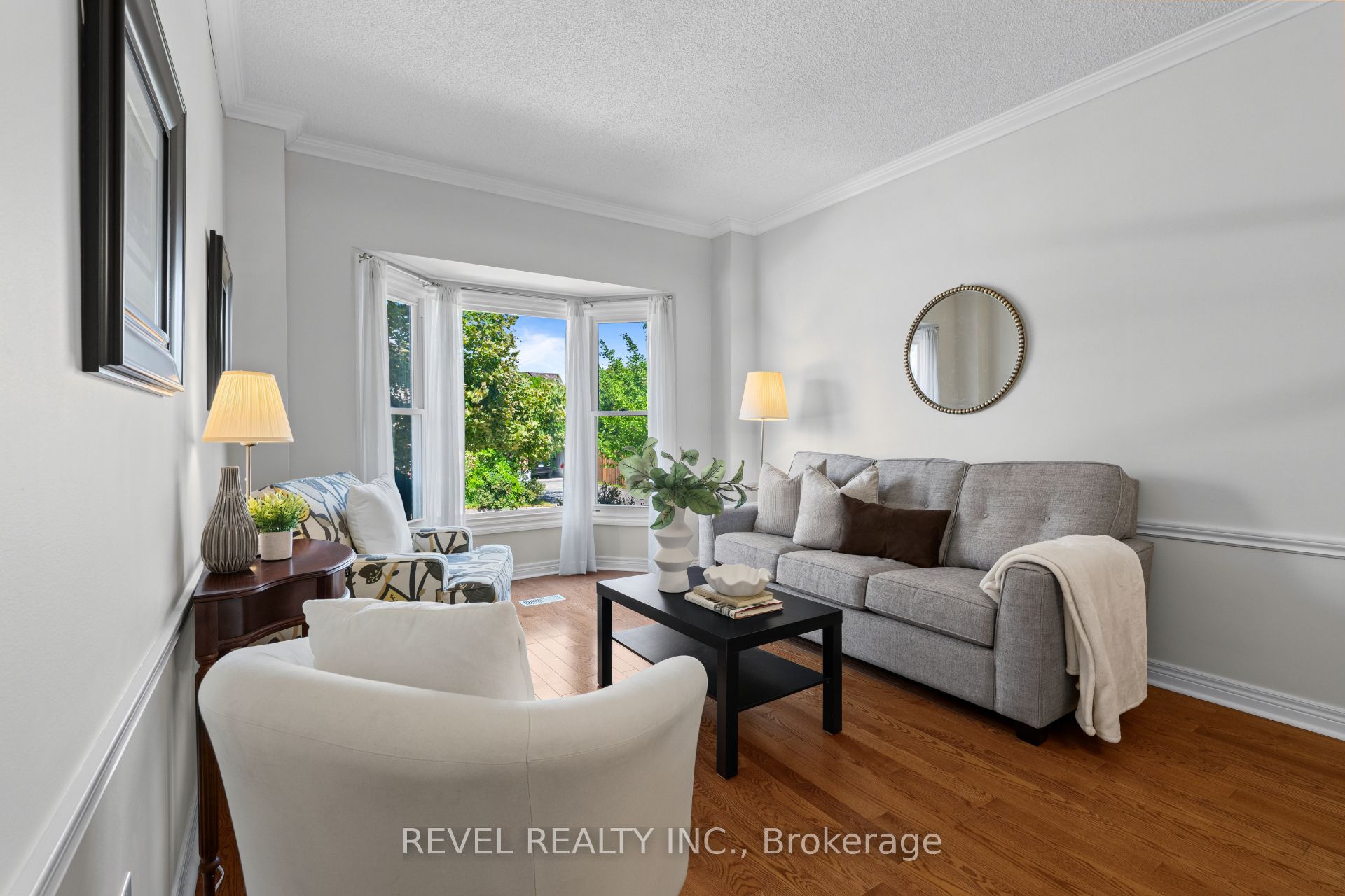 1610 Heathside Crescent, Pickering, ON L1V 5W7 photo 2