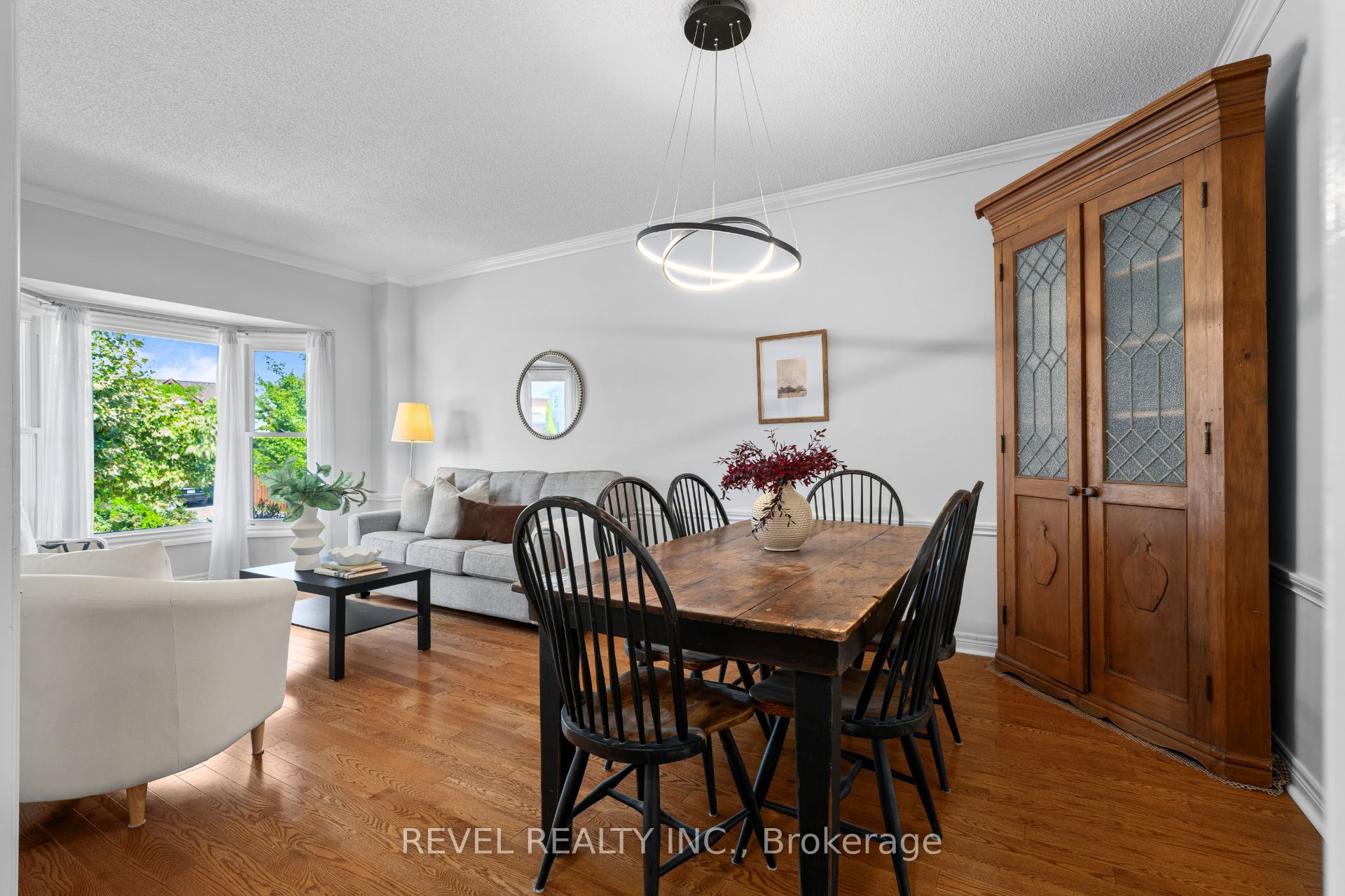 1610 Heathside Crescent, Pickering, ON L1V 5W7 photo 3