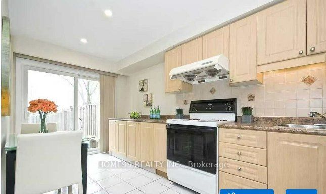 81 Hawkshead Crescent Suite A Second Floor, Toronto, ON M1W 2Z4 photo 2
