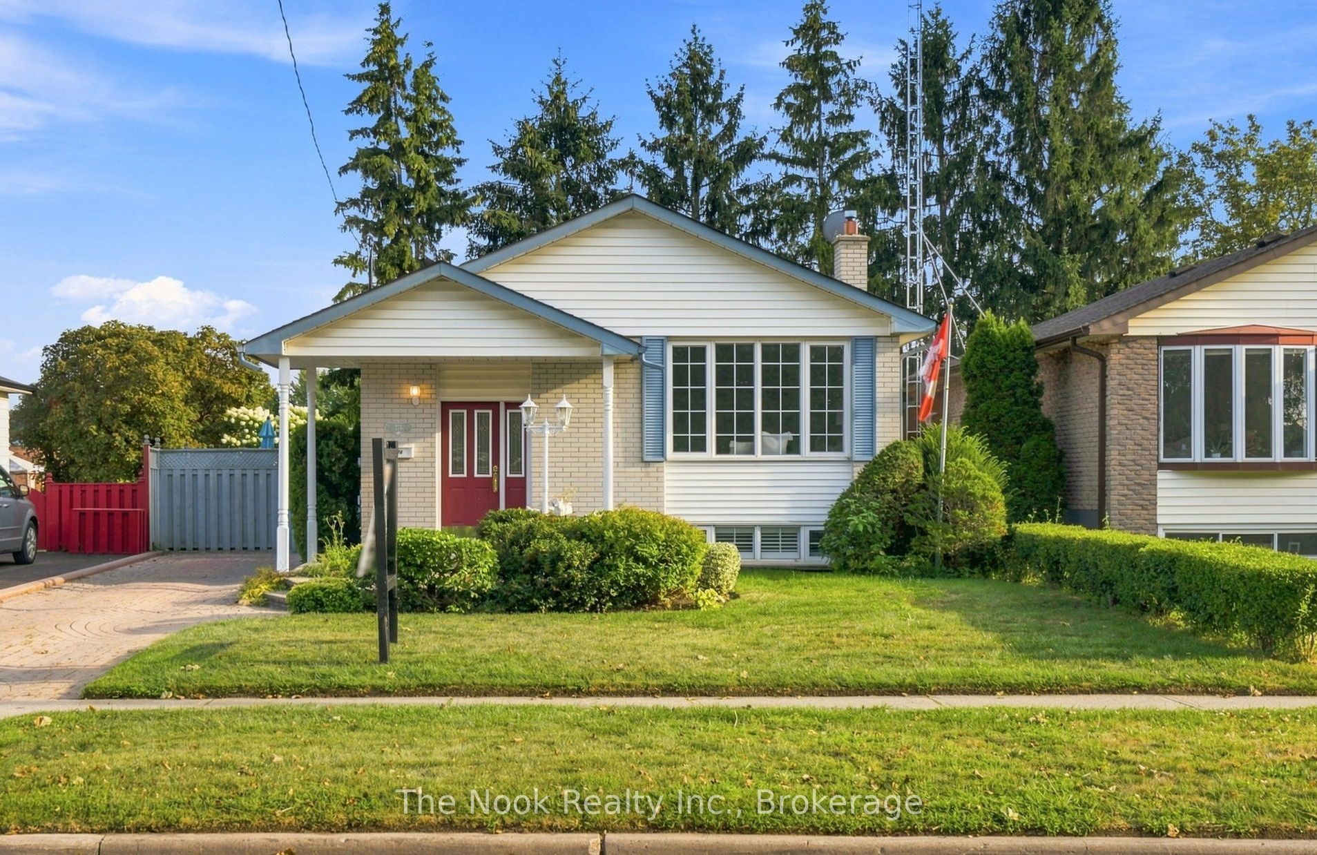 274 Labrador Drive, Oshawa, ON L1H 7E8