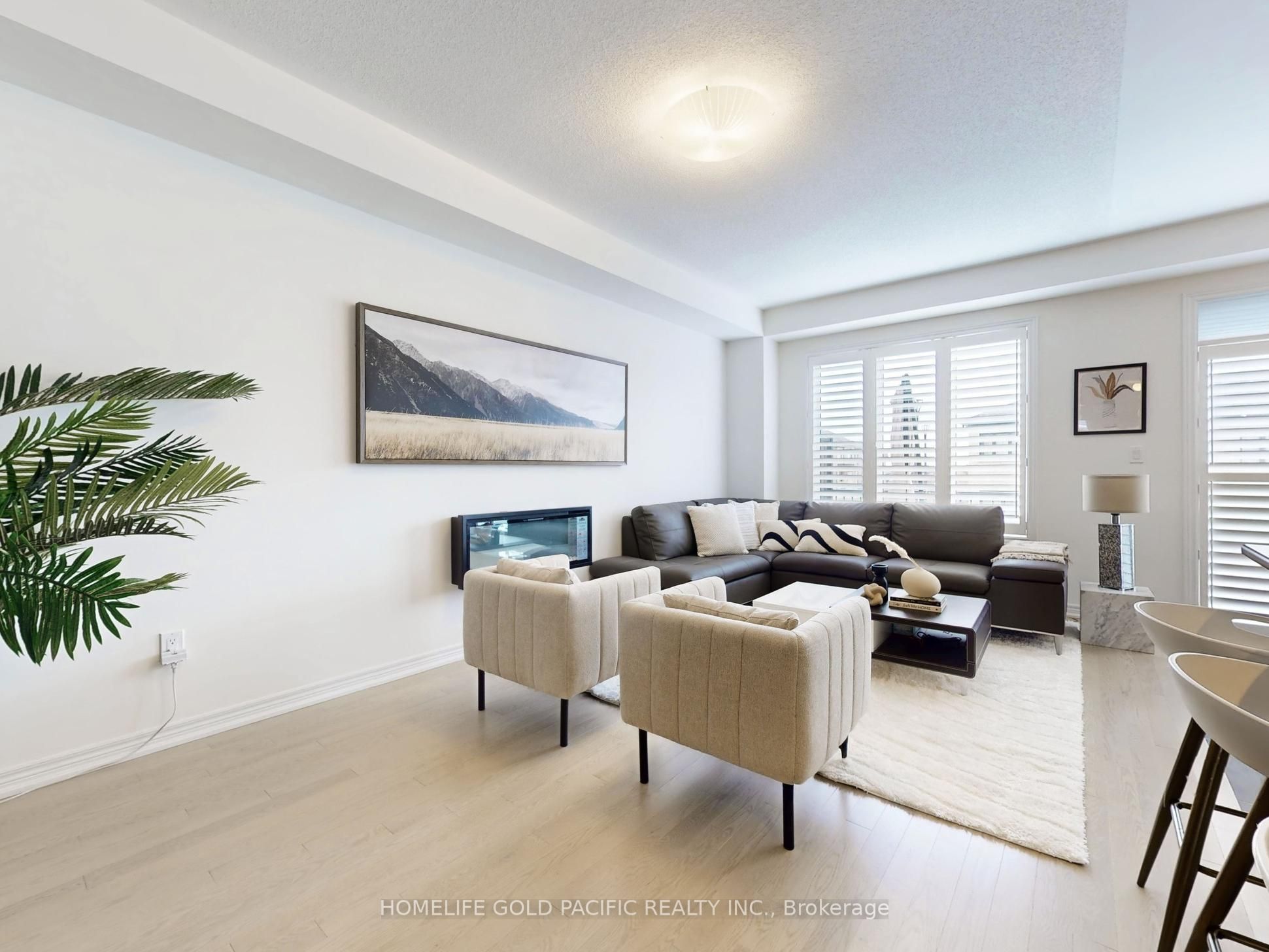 2747 Peter Matthews Drive, Pickering, ON L1X 0M3 photo 3