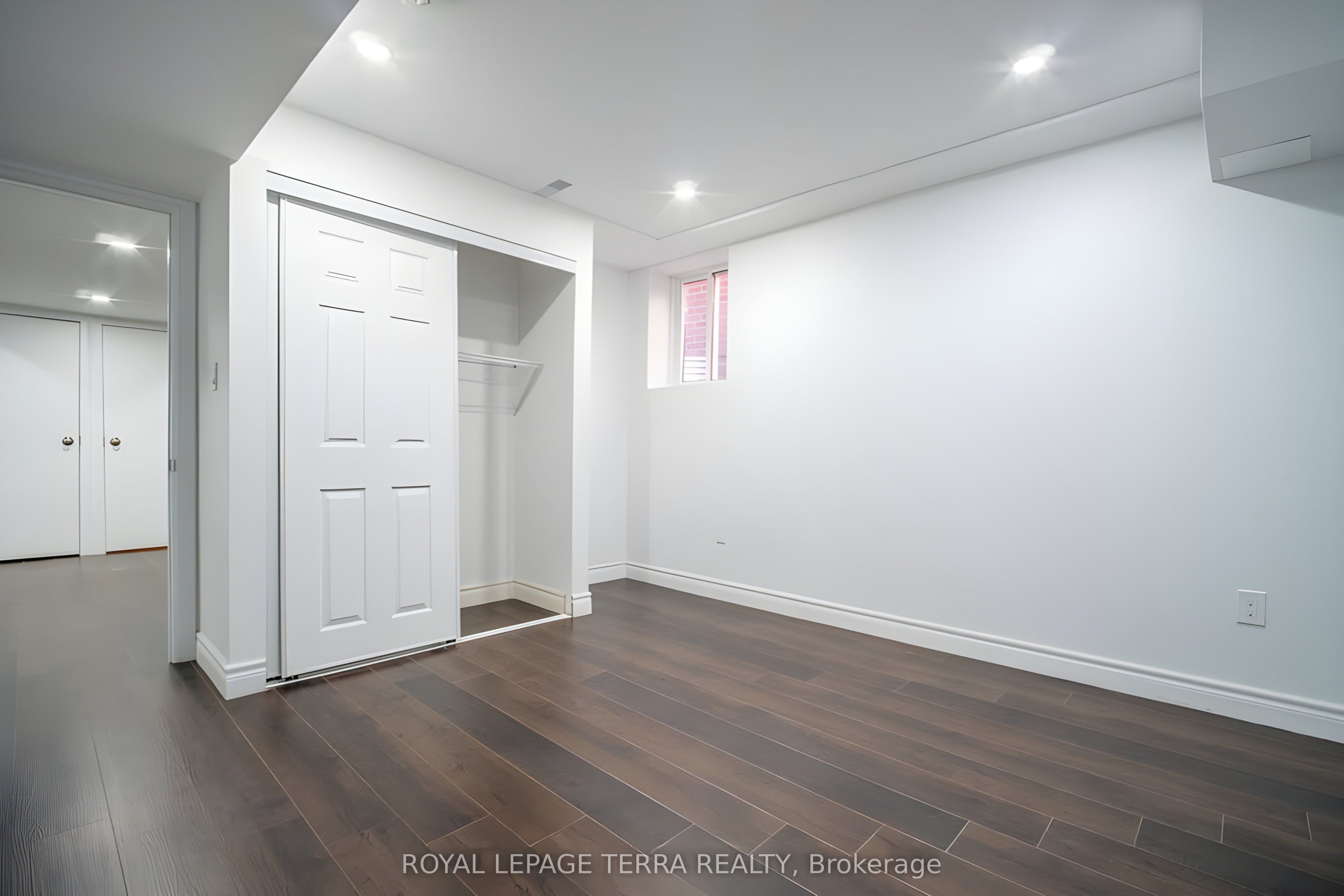 25 Ouellette Drive BASEMENT, Whitby, ON L1P 0E3 photo 2