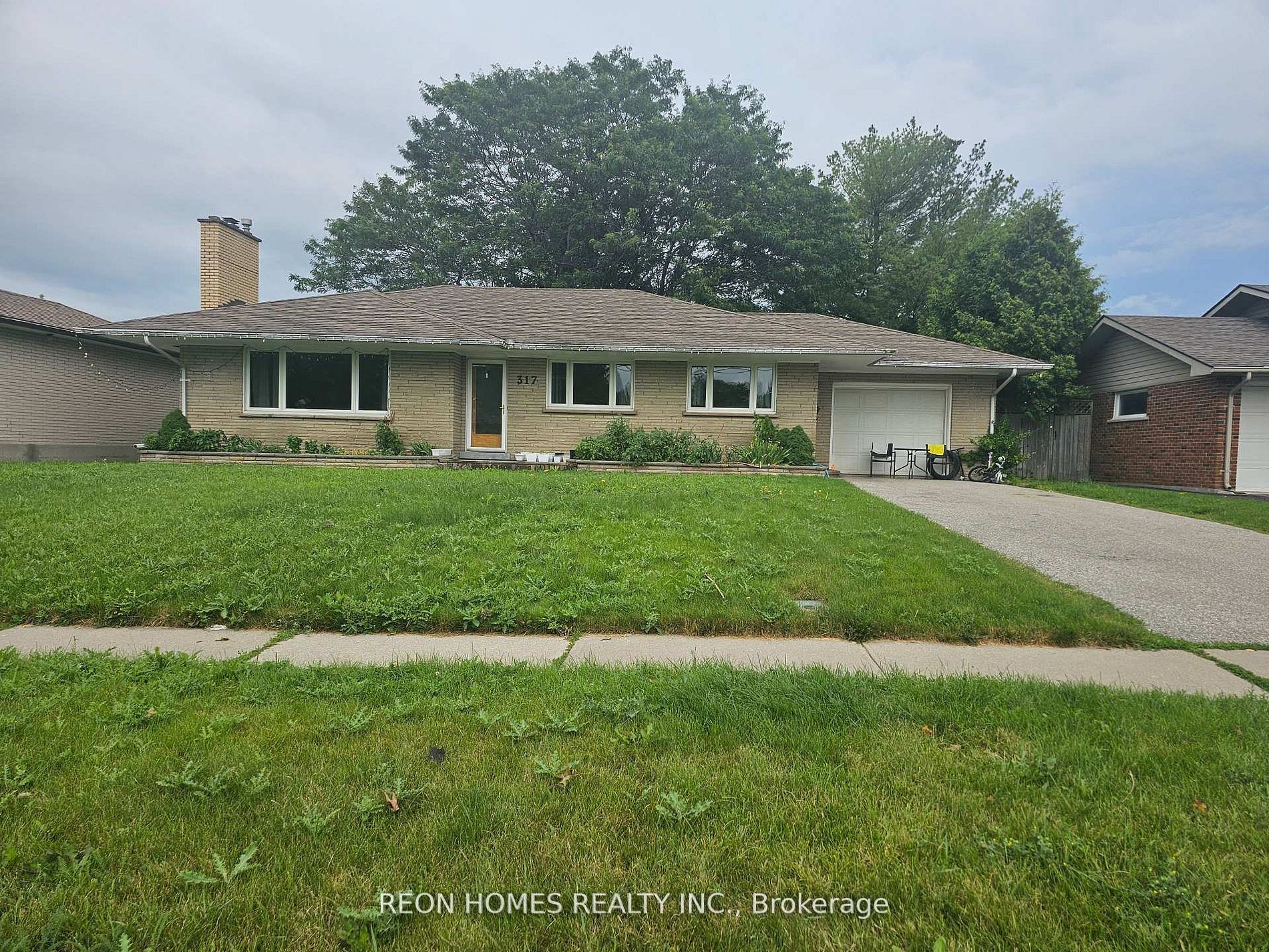 317 FAREWELL Street, Oshawa, ON L1H 6L8