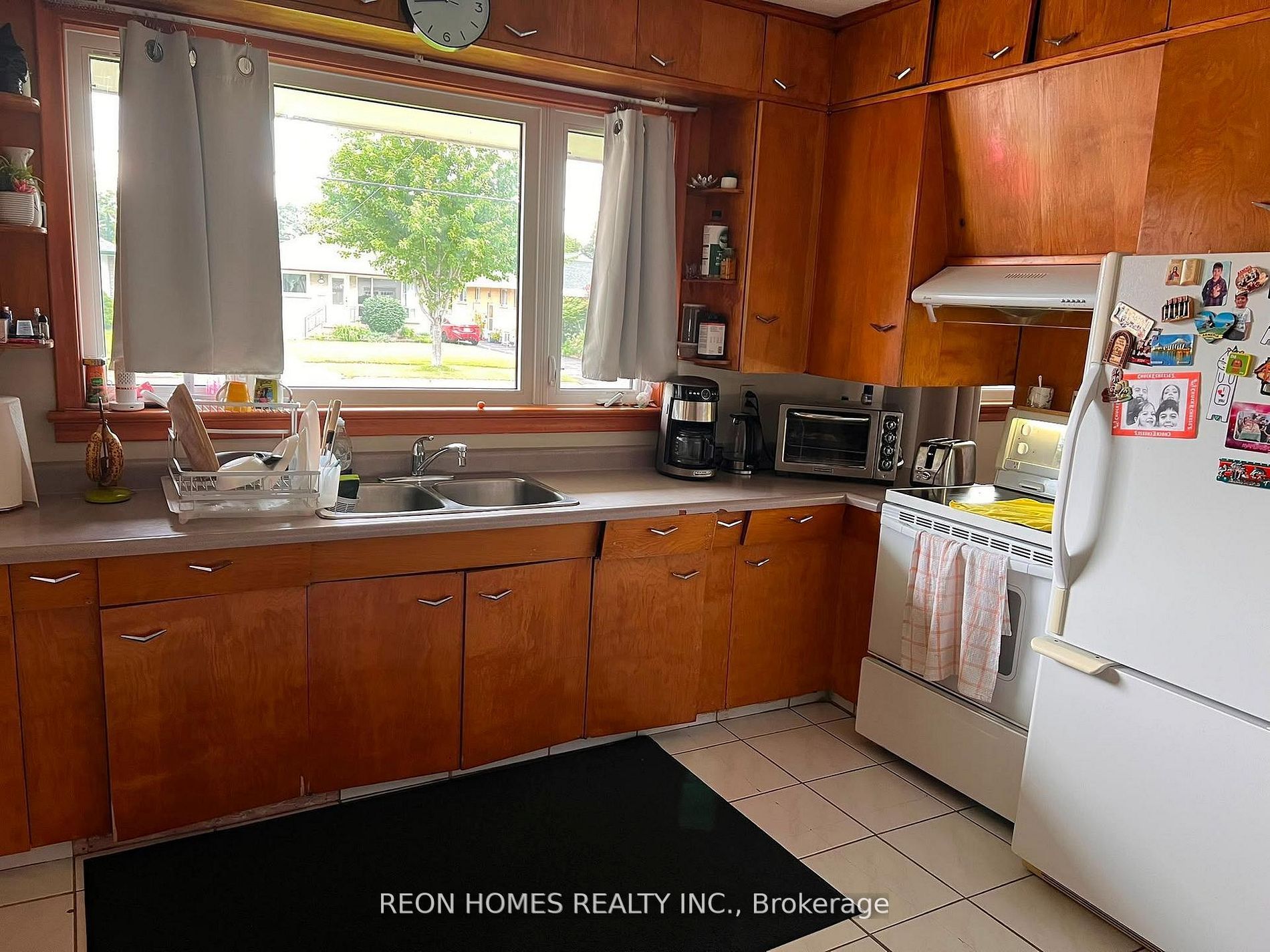 317 FAREWELL Street, Oshawa, ON L1H 6L8 photo 4