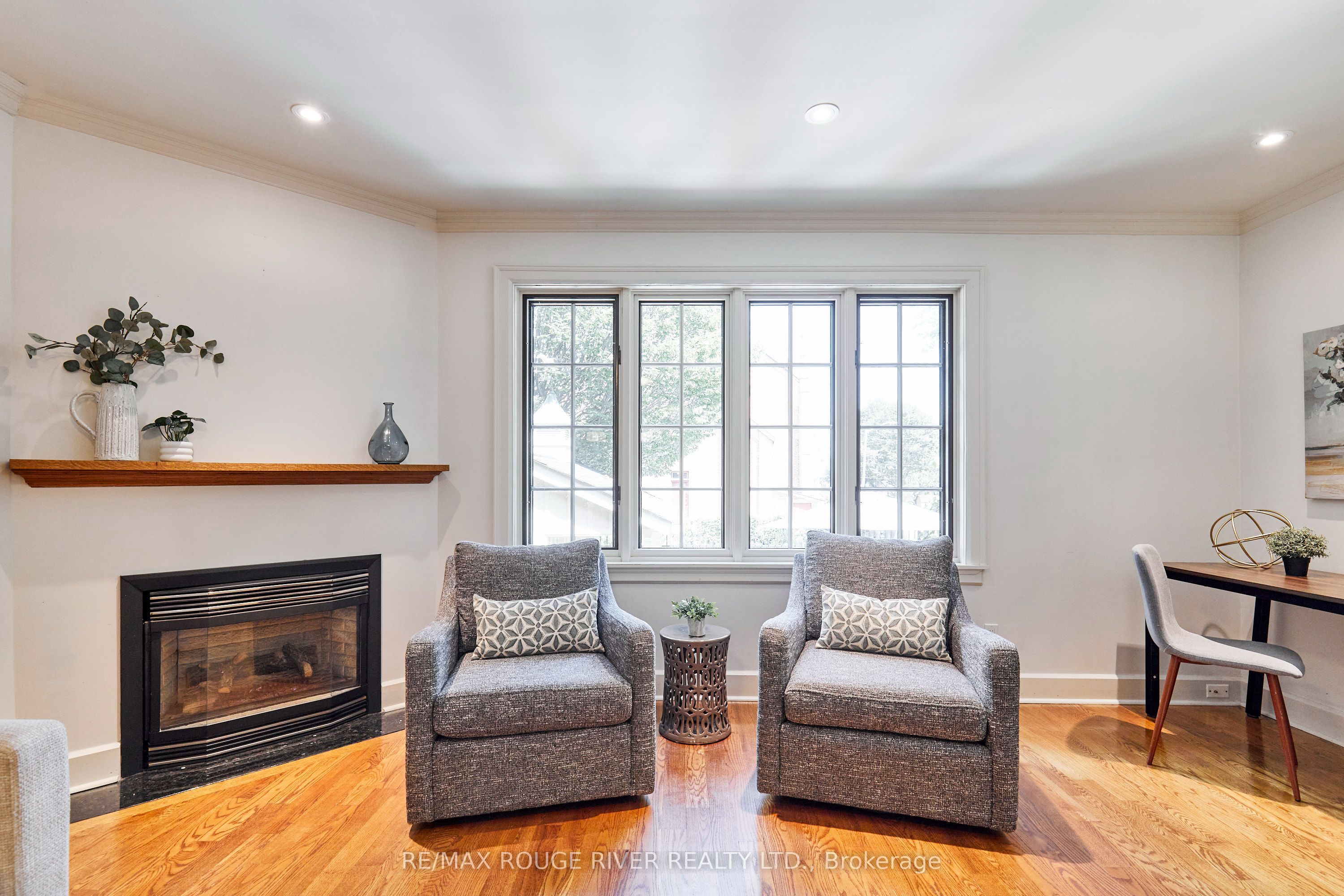 513 Centre Street S, Whitby, ON L1N 4W5 photo 5