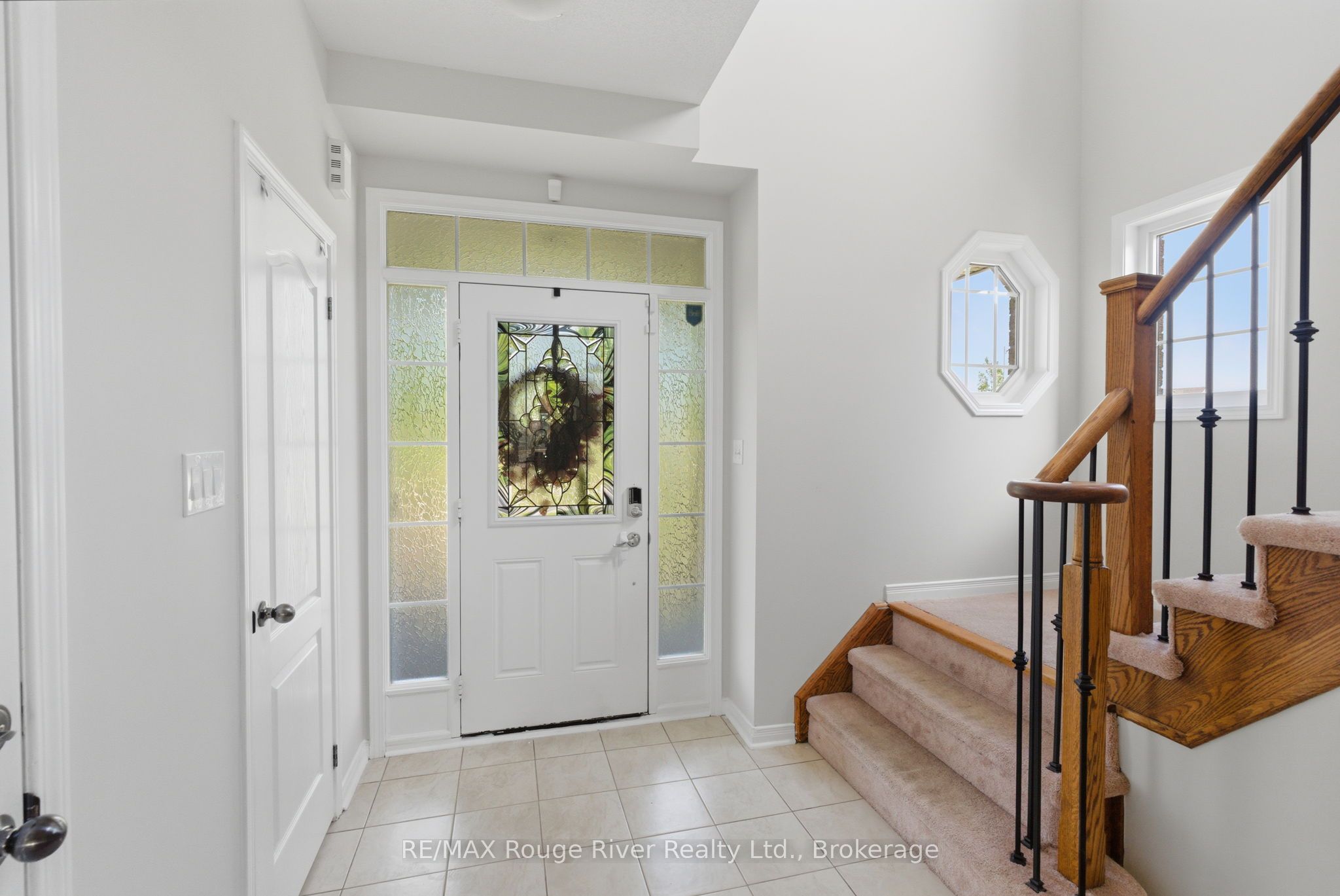 86 Edwin Carr Street, Clarington, ON L1C 0R4 photo 2