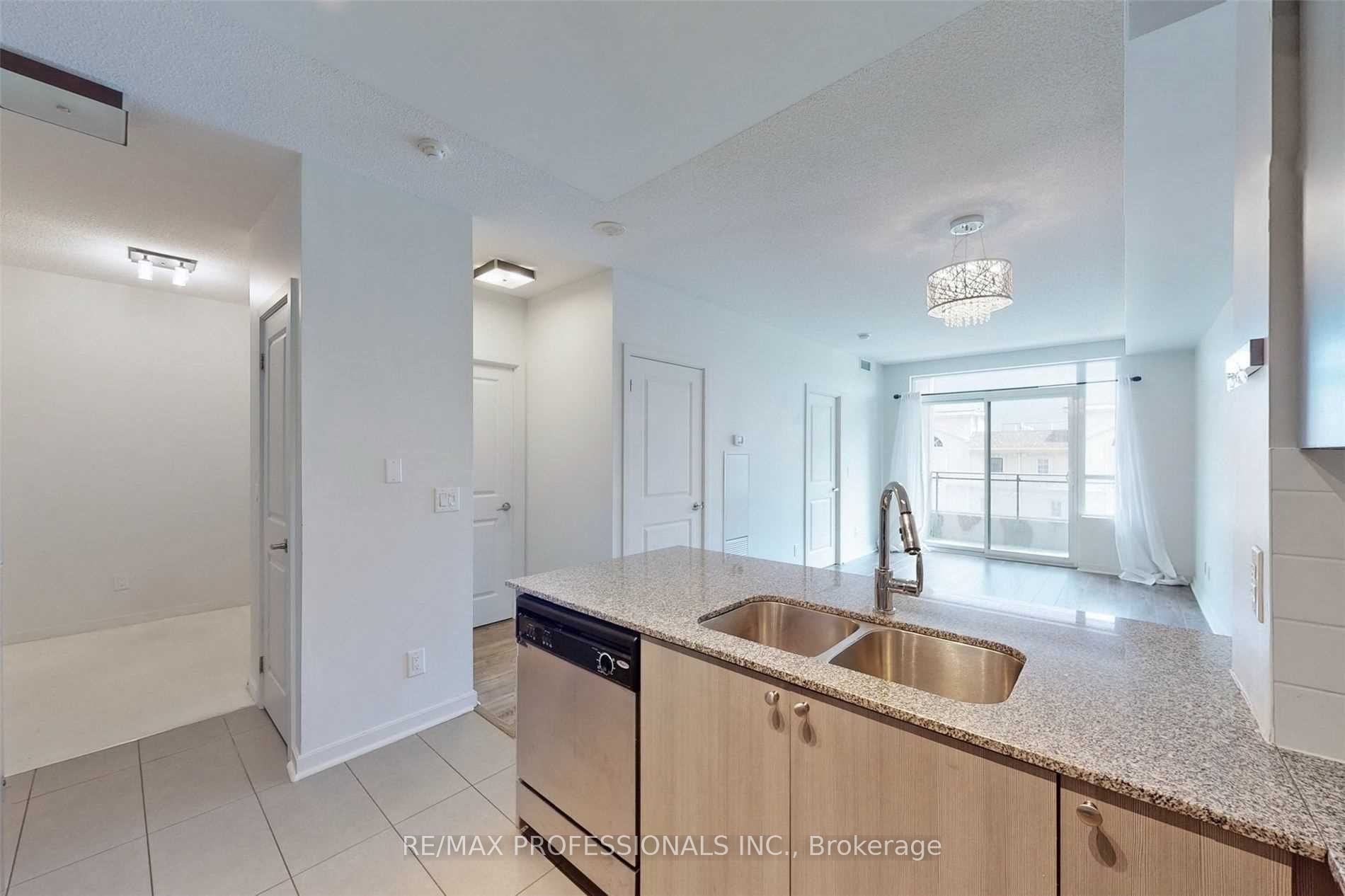 1235 Bayly Street 313, Pickering, ON L1W 1L7 photo 2