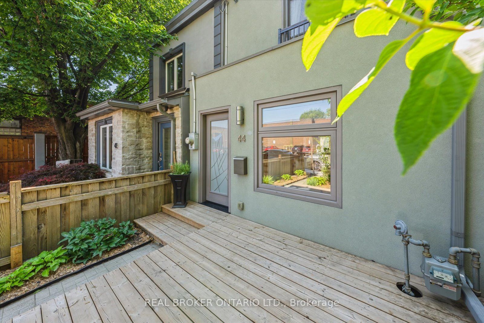 44 Logan Avenue, Toronto, ON M4M 2M8