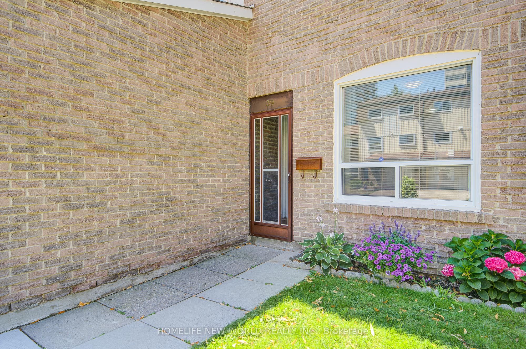 44 Chester Le Boulevard 39, Toronto, ON M1W 2M8 photo 3