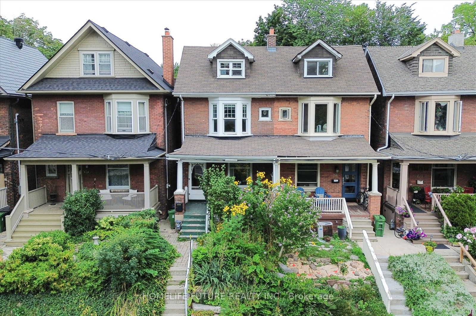 56 Sparkhall Avenue, Toronto, ON M4K 1G6 photo 2