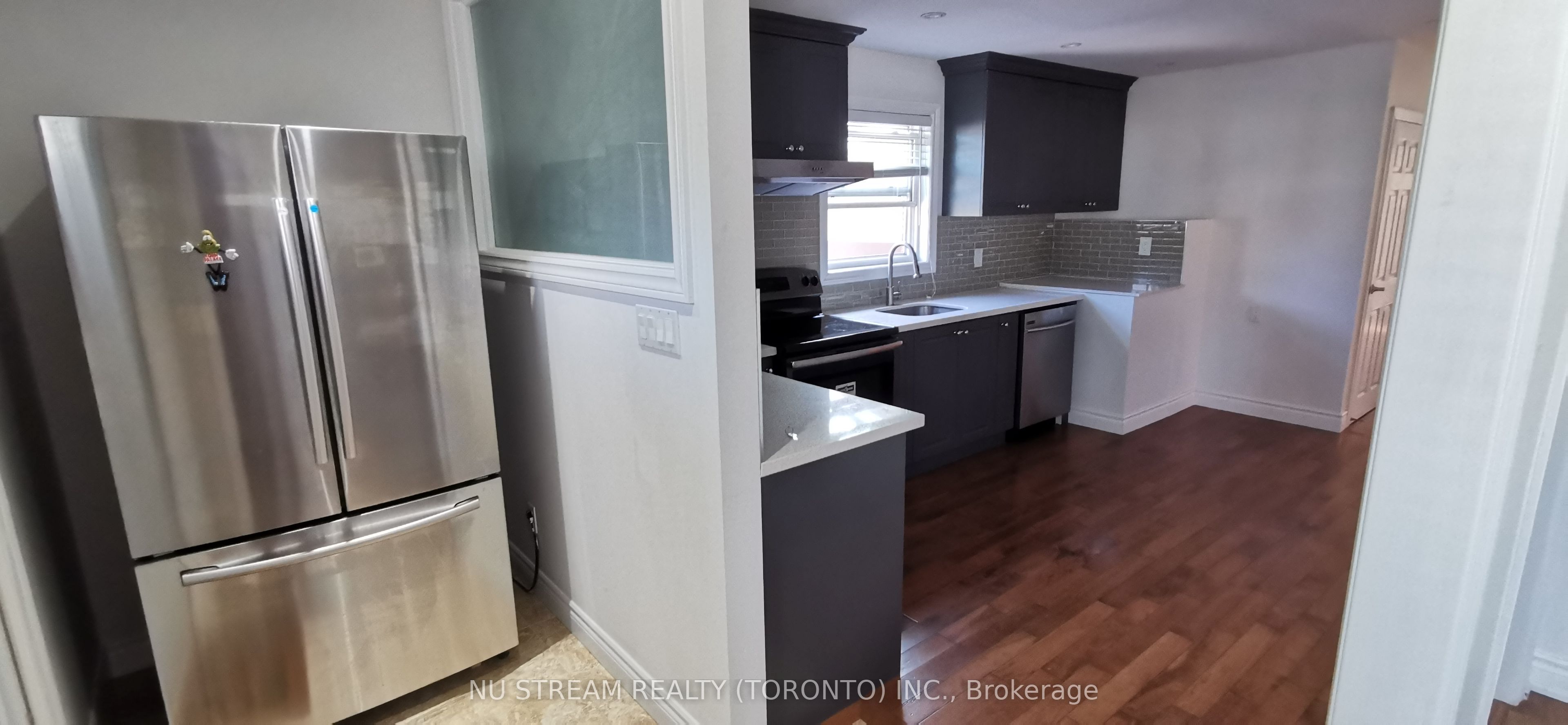 74 Wye Valley Road, Toronto, ON M1P 2A6 photo 2