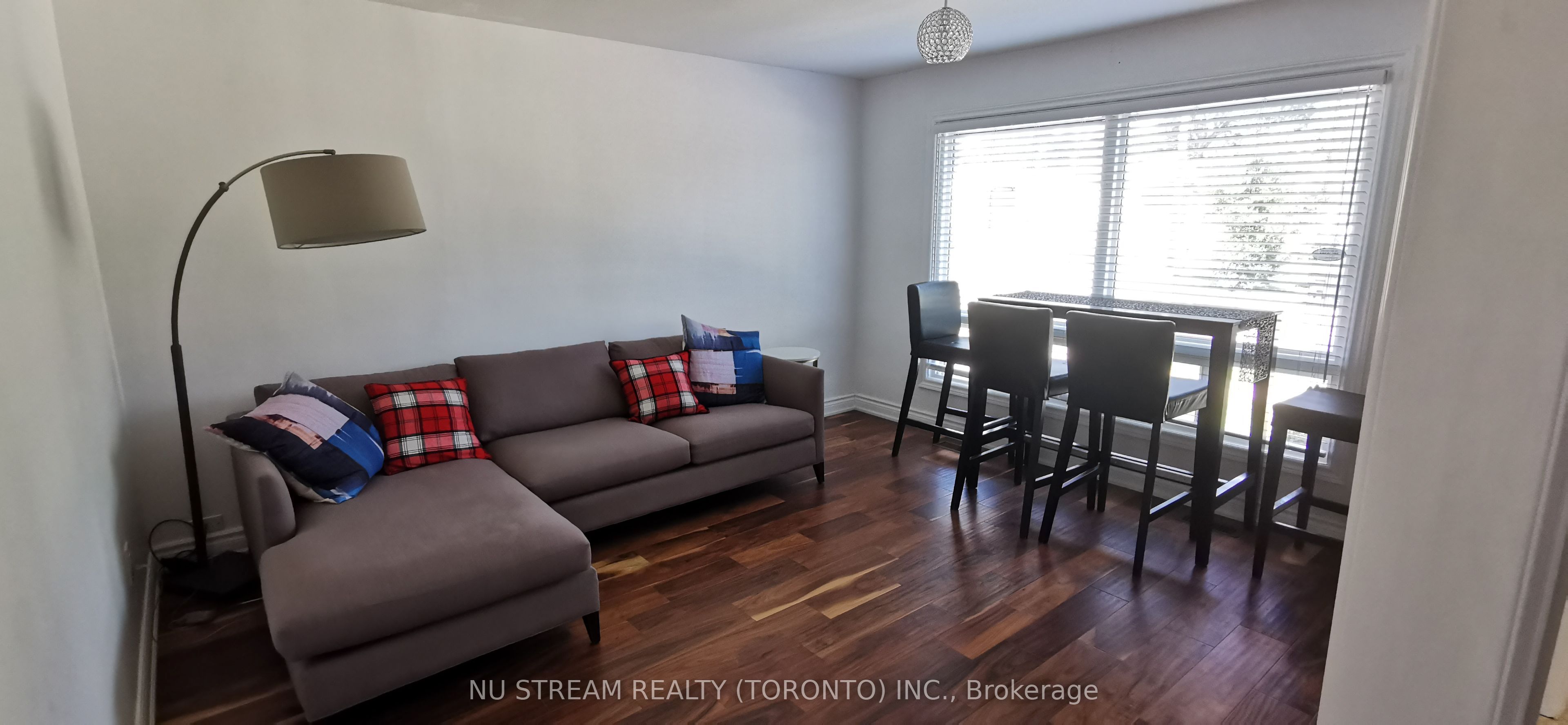 74 Wye Valley Road, Toronto, ON M1P 2A6 photo 4