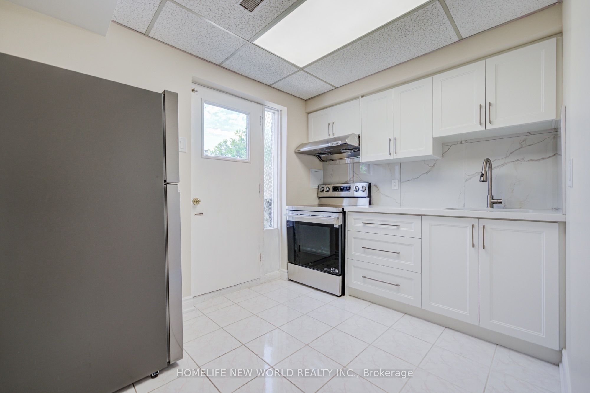 46 Tineta Crescent, Toronto, ON M1S 2Y6 photo 4