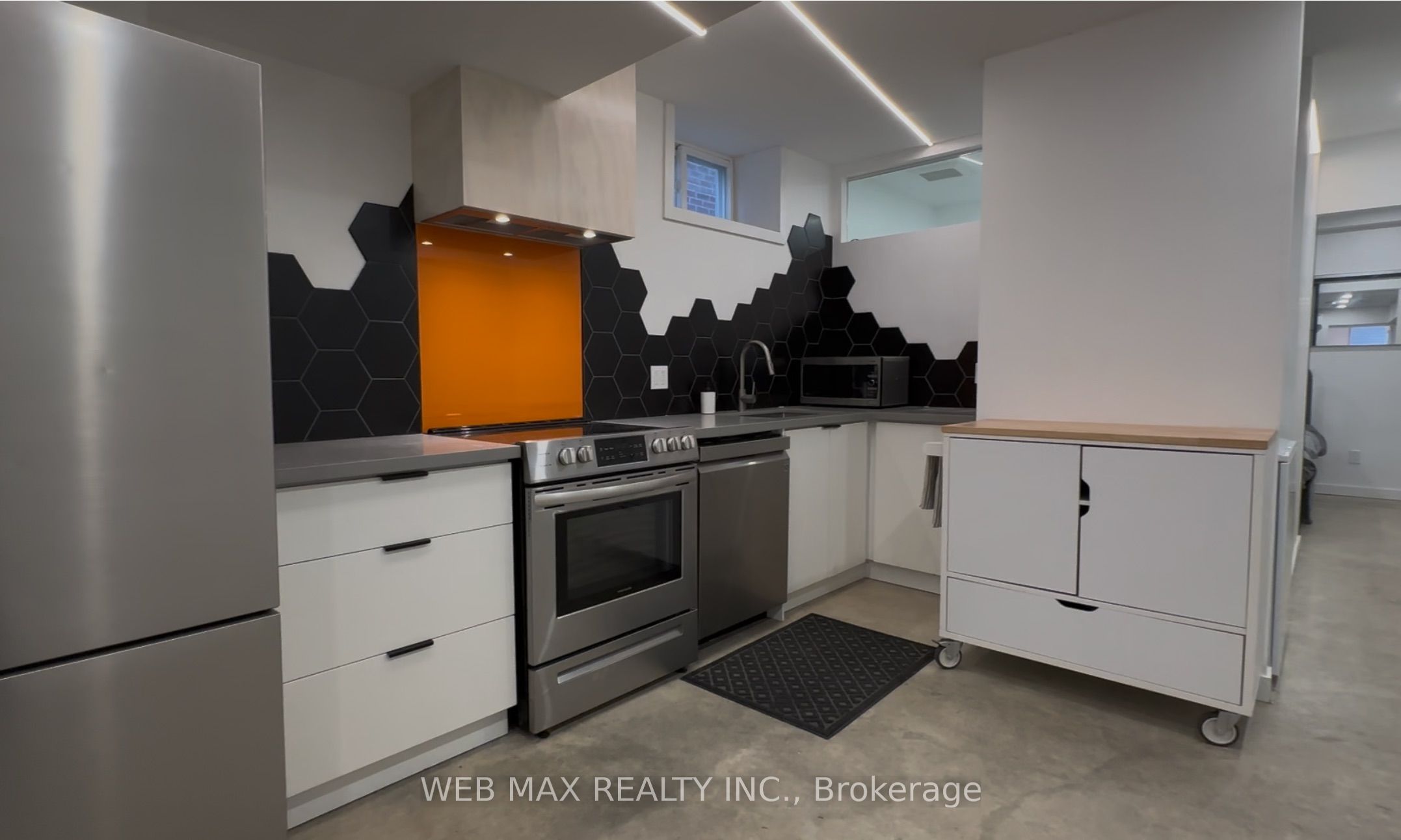173 Milverton Boulevard 2, Toronto, ON M4J 1V2 photo 4