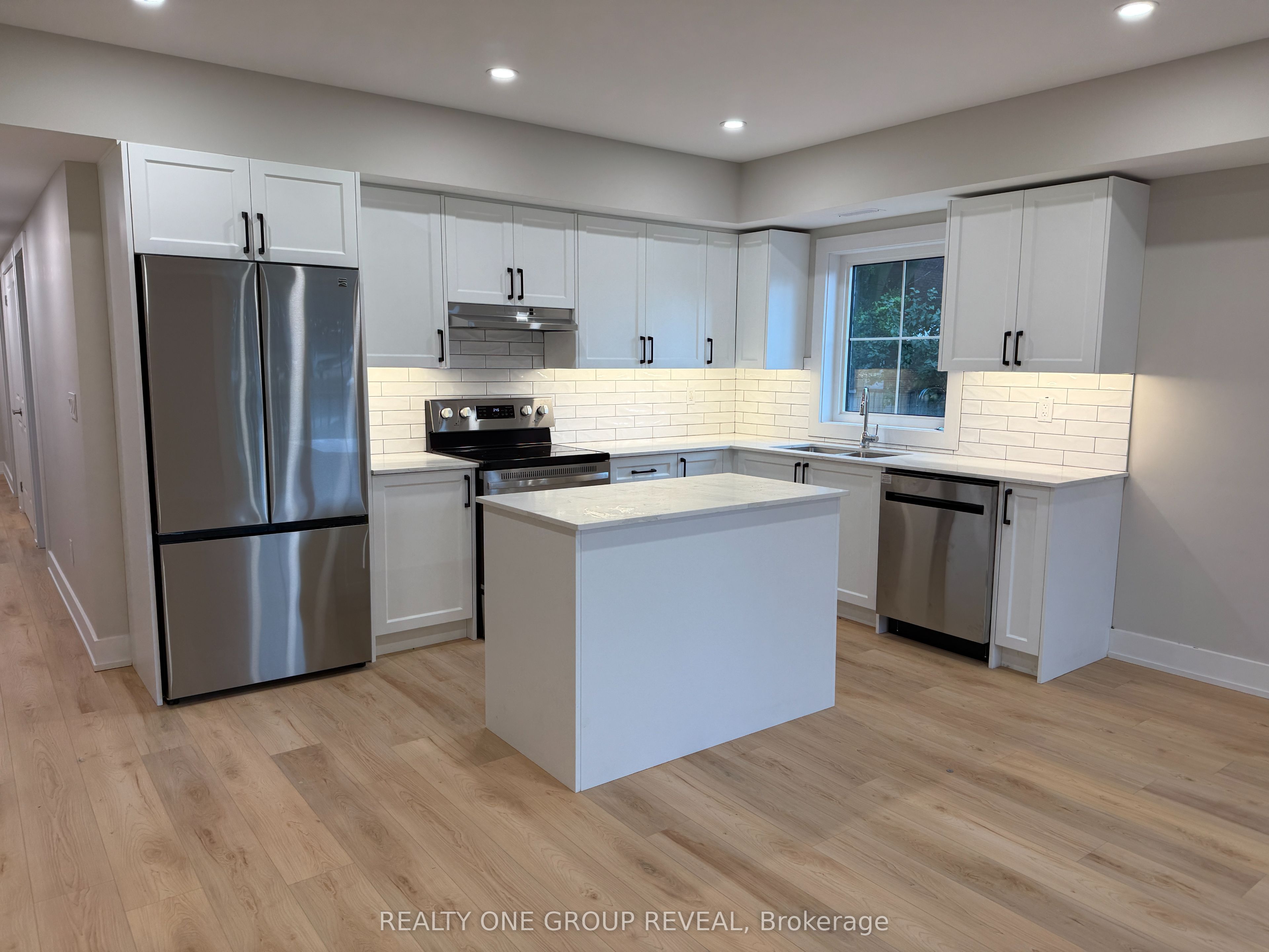 24 Queen Street 1, Clarington, ON L1C 1M2 photo 2