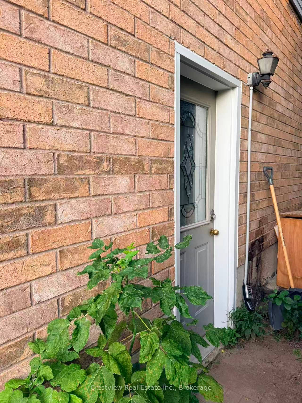 15 Wetherburn Drive, Whitby, ON L1P 1M6 photo 2