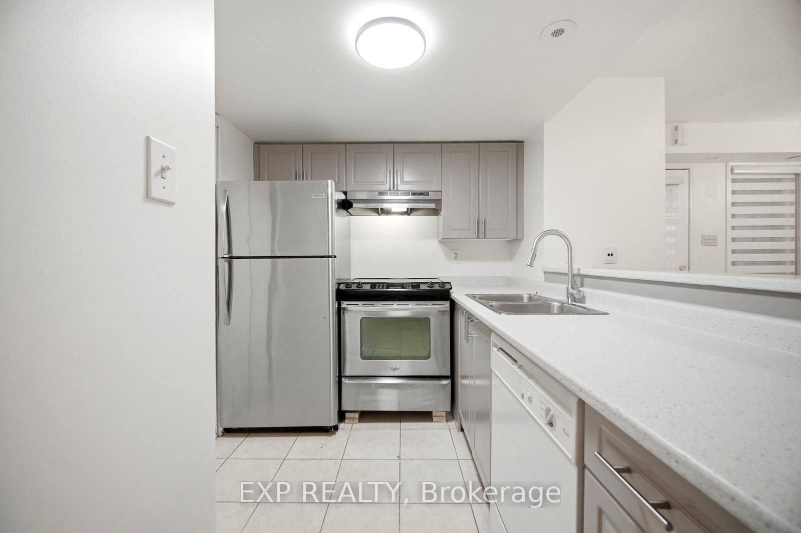 200 Mclevin Avenue 93, Toronto, ON M1B 6C8 photo 2