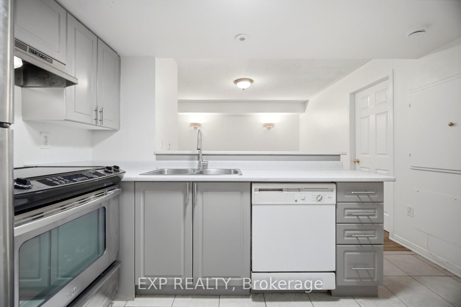 200 Mclevin Avenue 93, Toronto, ON M1B 6C8 photo 4