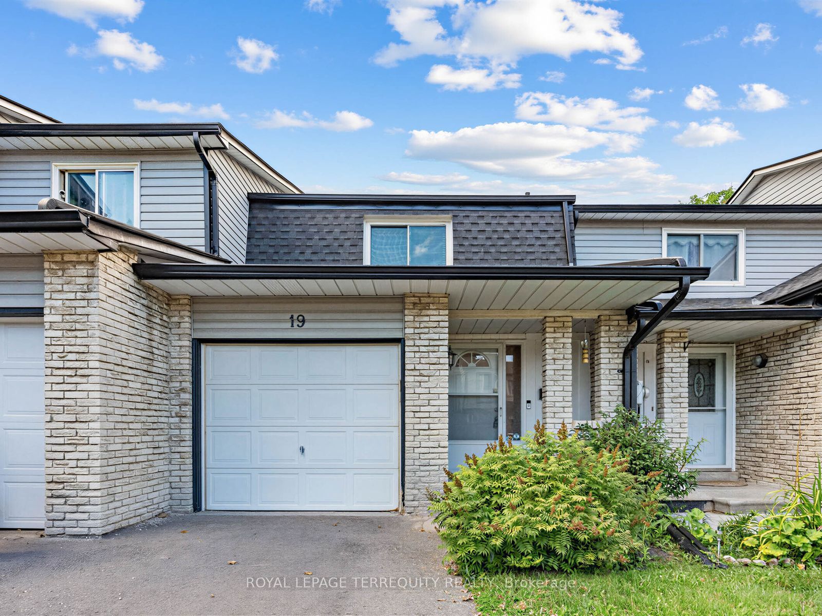 1330 Trowbridge Drive 19, Oshawa, ON L1G 7L1 photo 2