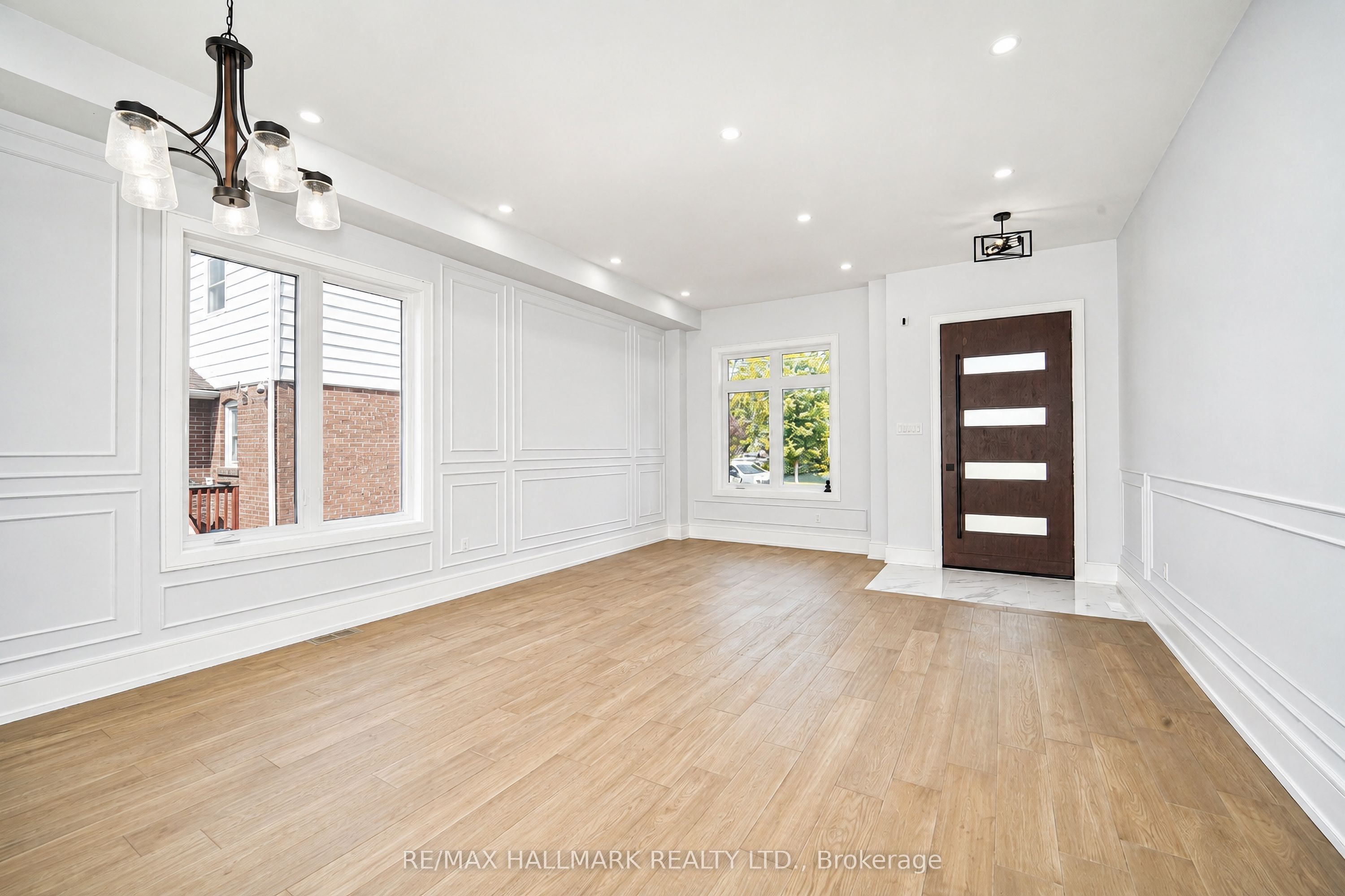 27 Sundridge Drive, Toronto, ON M1L 2J4 photo 5