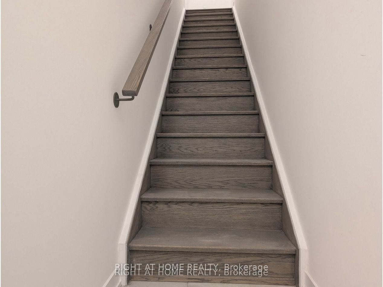 188 Angus Drive 19, Ajax, ON L1S 0G5 photo 5