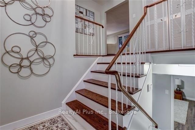 22 Havendale Road Lower, Toronto, ON M1S 1E1 photo 2