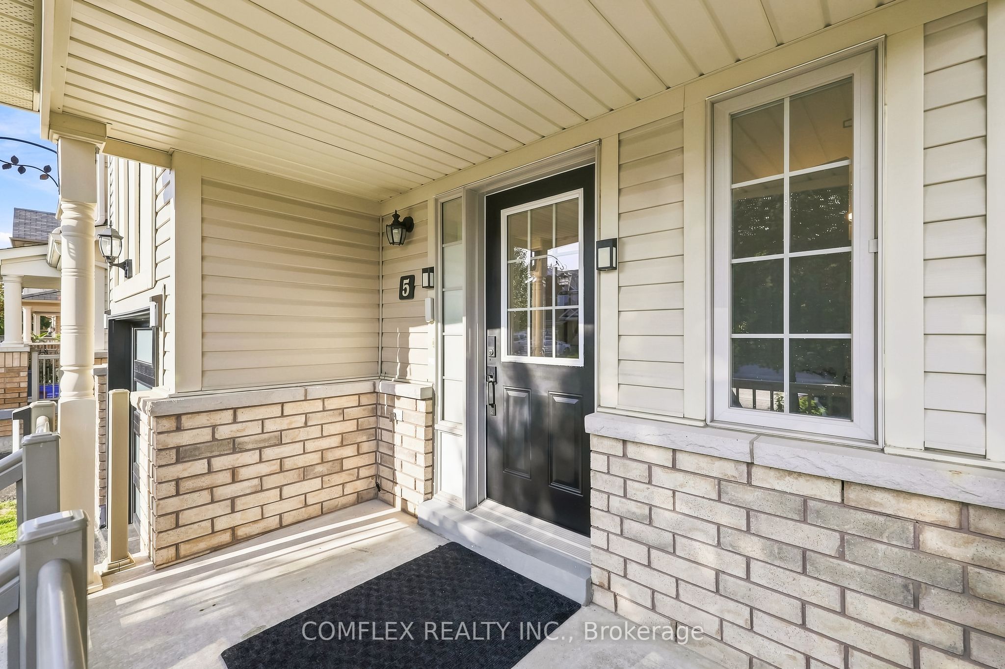 5 Rich Crescent, Whitby, ON L1P 1V9 photo 4